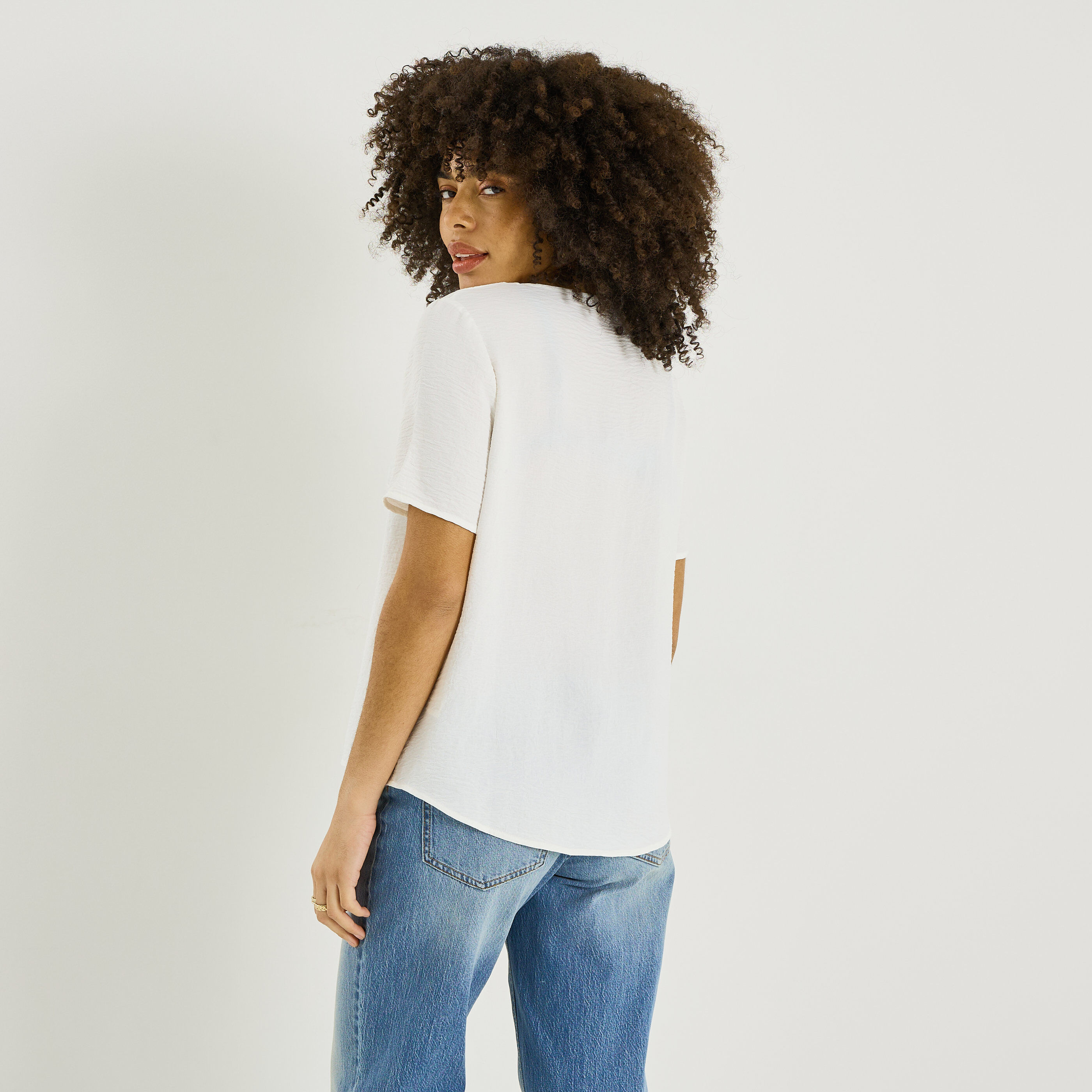 Blouse &agrave; col V ajour&eacute; femme