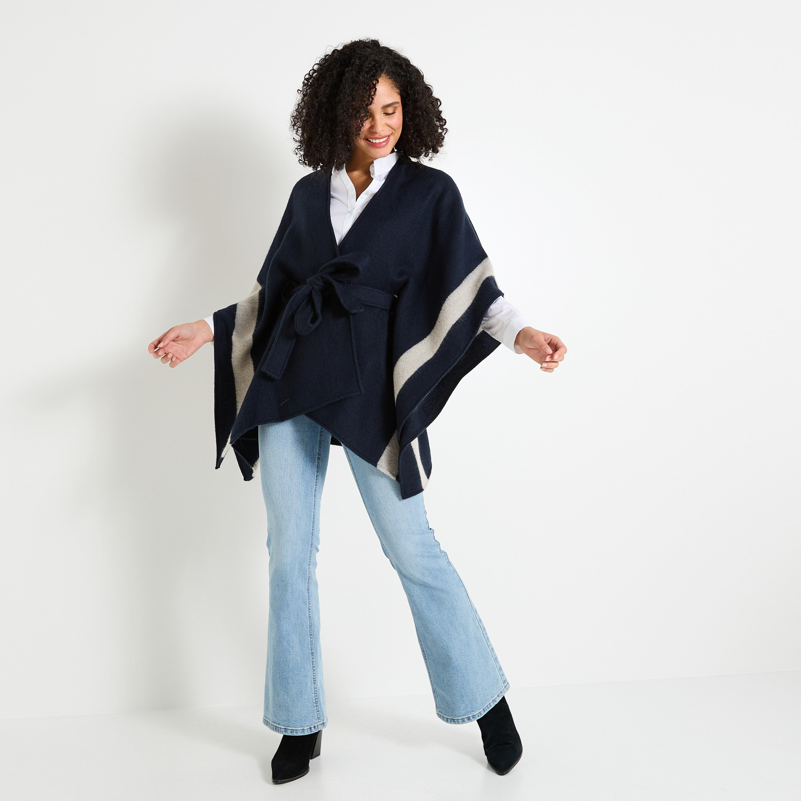 Poncho ouvert avec ceinture femme