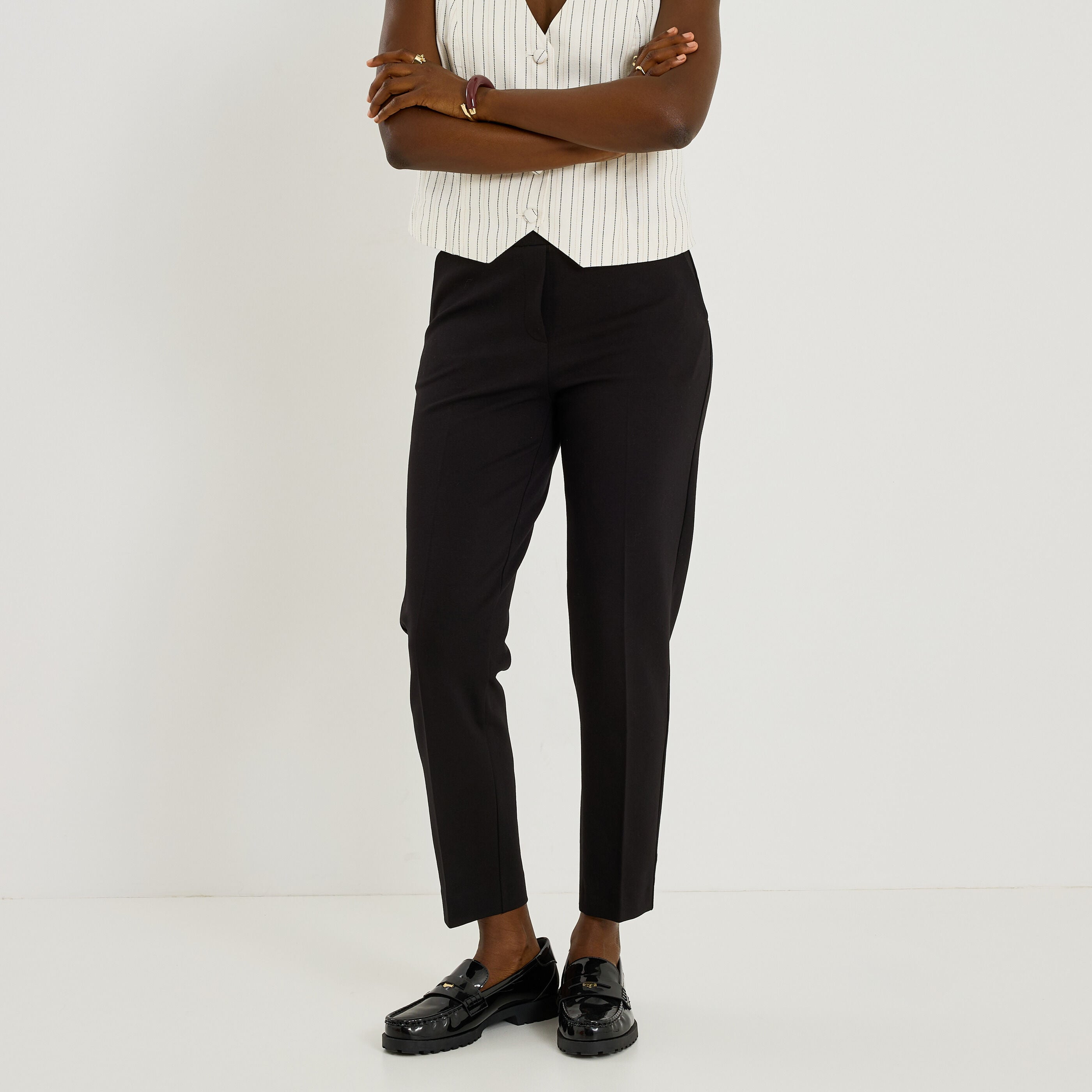 Pantalon fusel&eacute; en maille femme