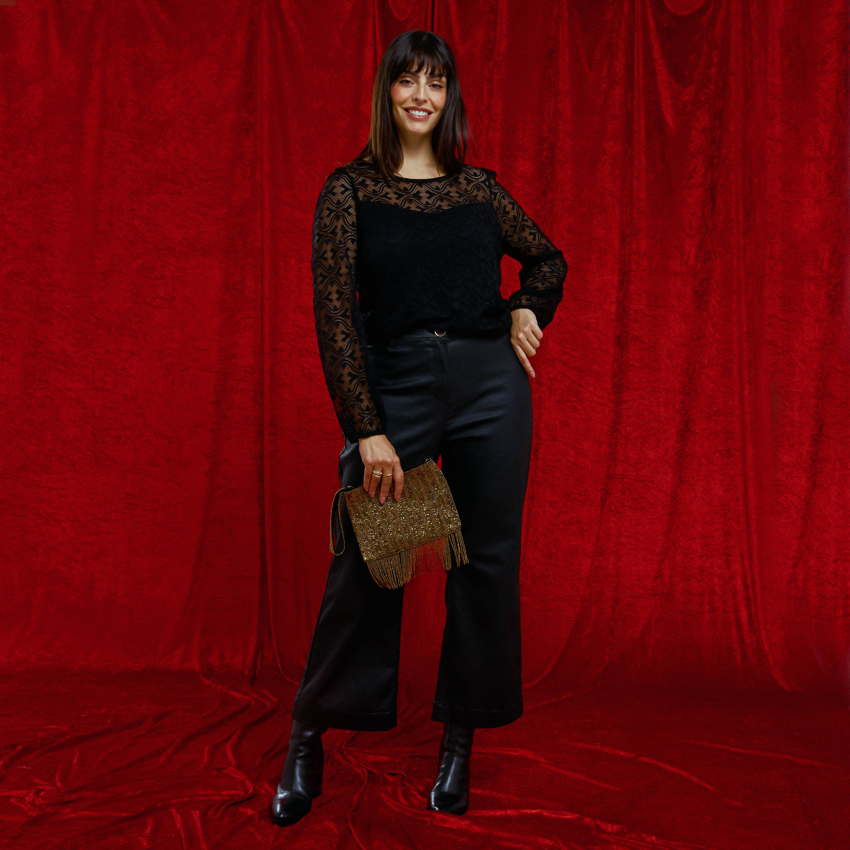 Blouse maille brod&eacute;e femme