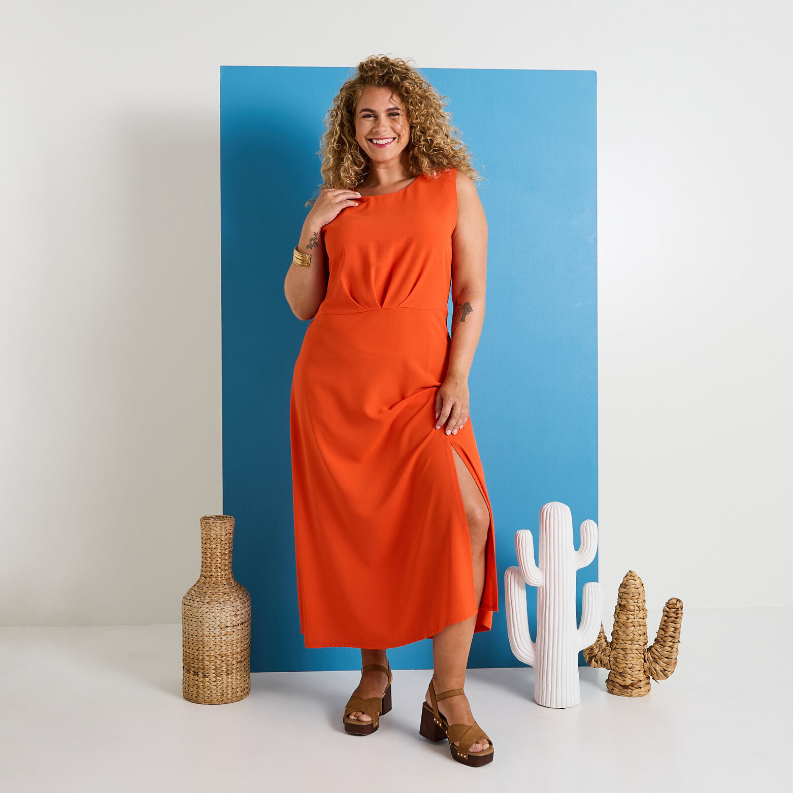 Robe longue chic satinée