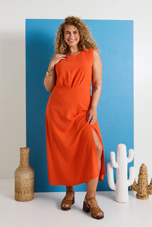 Robe longue chic satinée