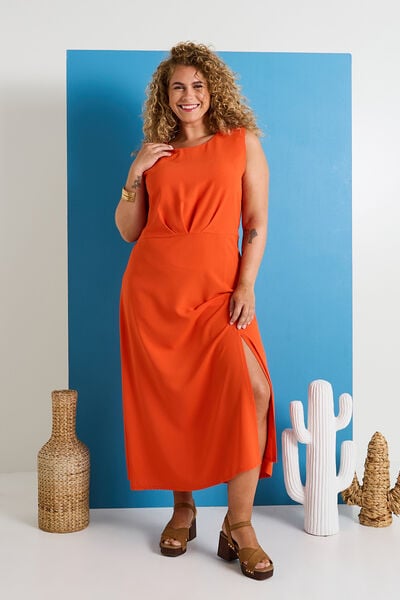 Robe longue chic satinée
