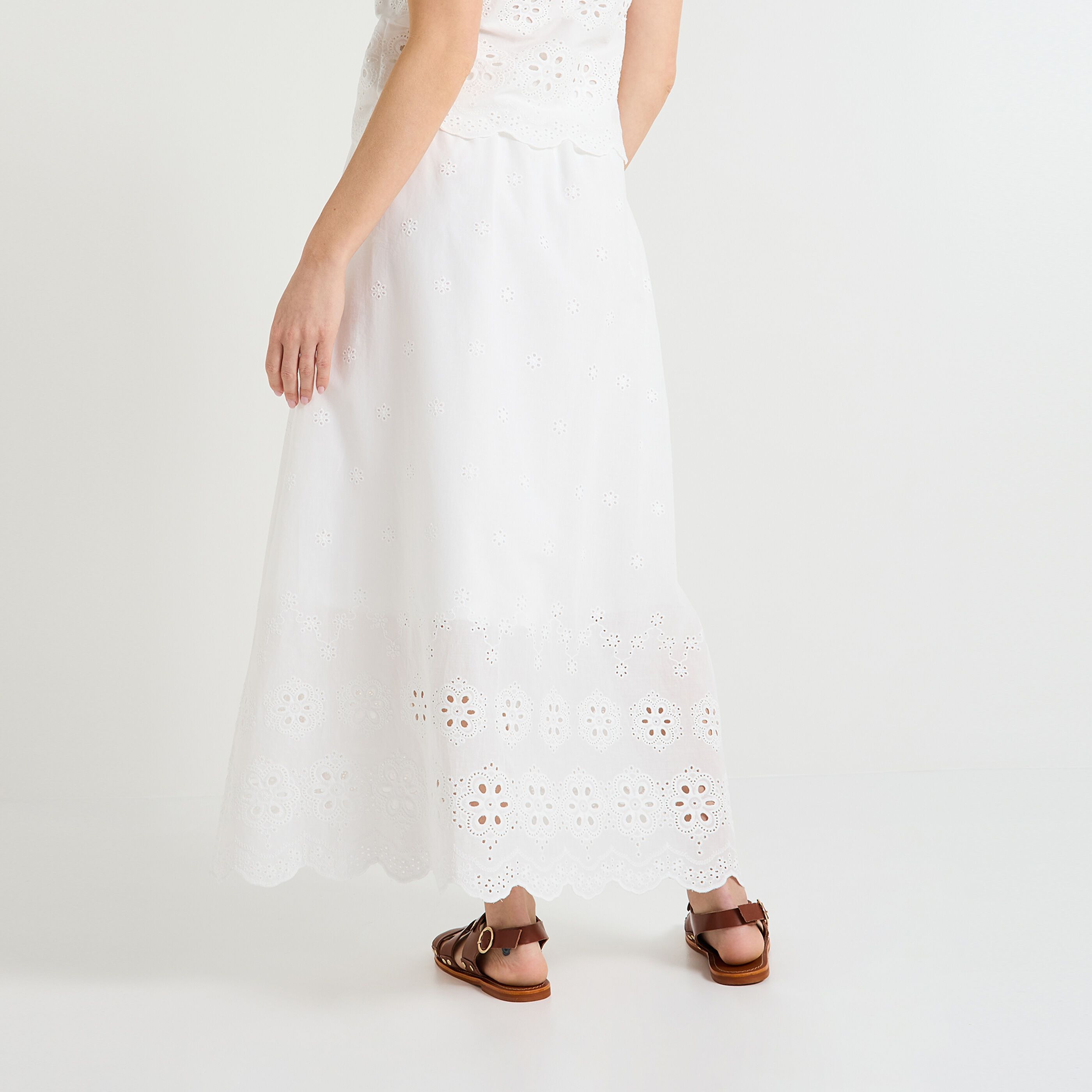 Jupe longue brod&eacute;e femme