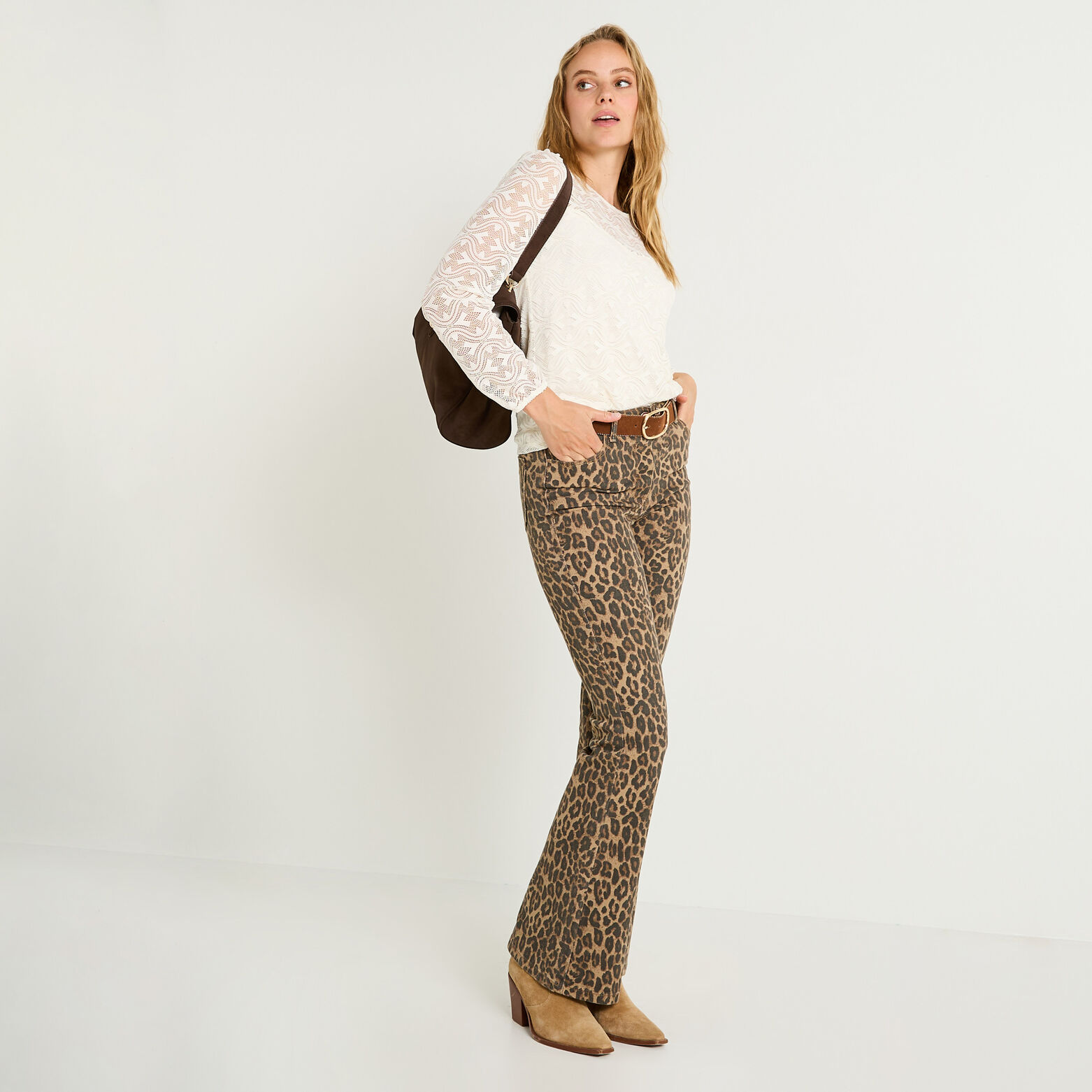 Blouse maille brodée femme