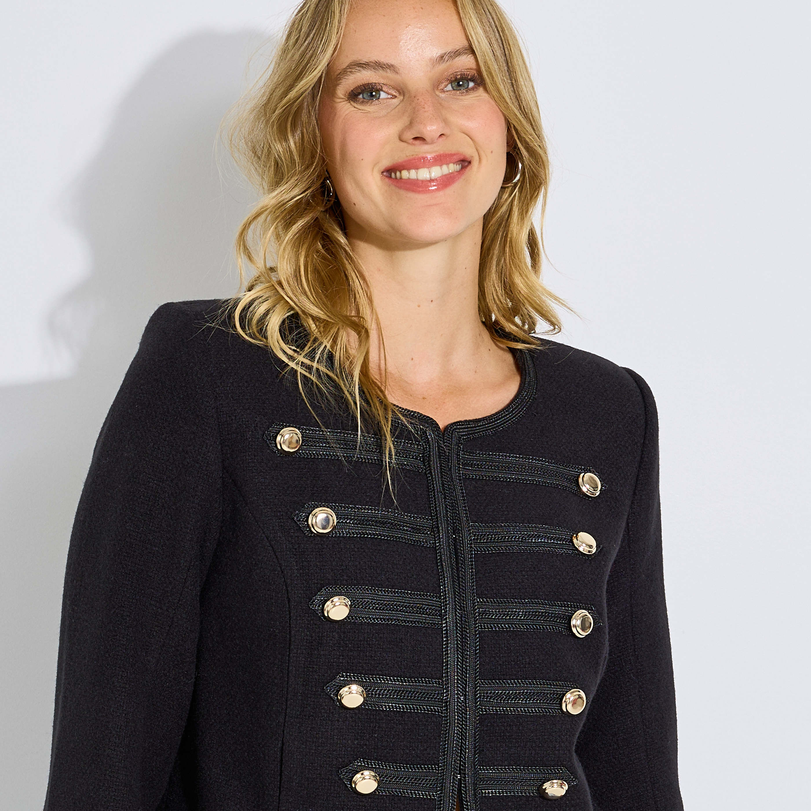 Veste courte officier femme