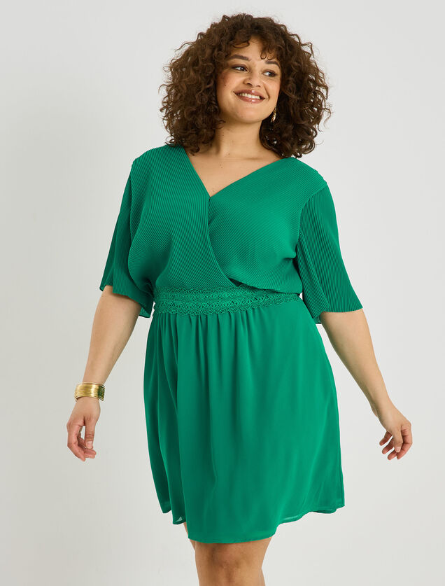 Robe habill&eacute;e unie longueur genou