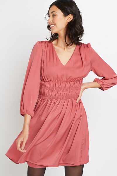 Robe satinée rose femme