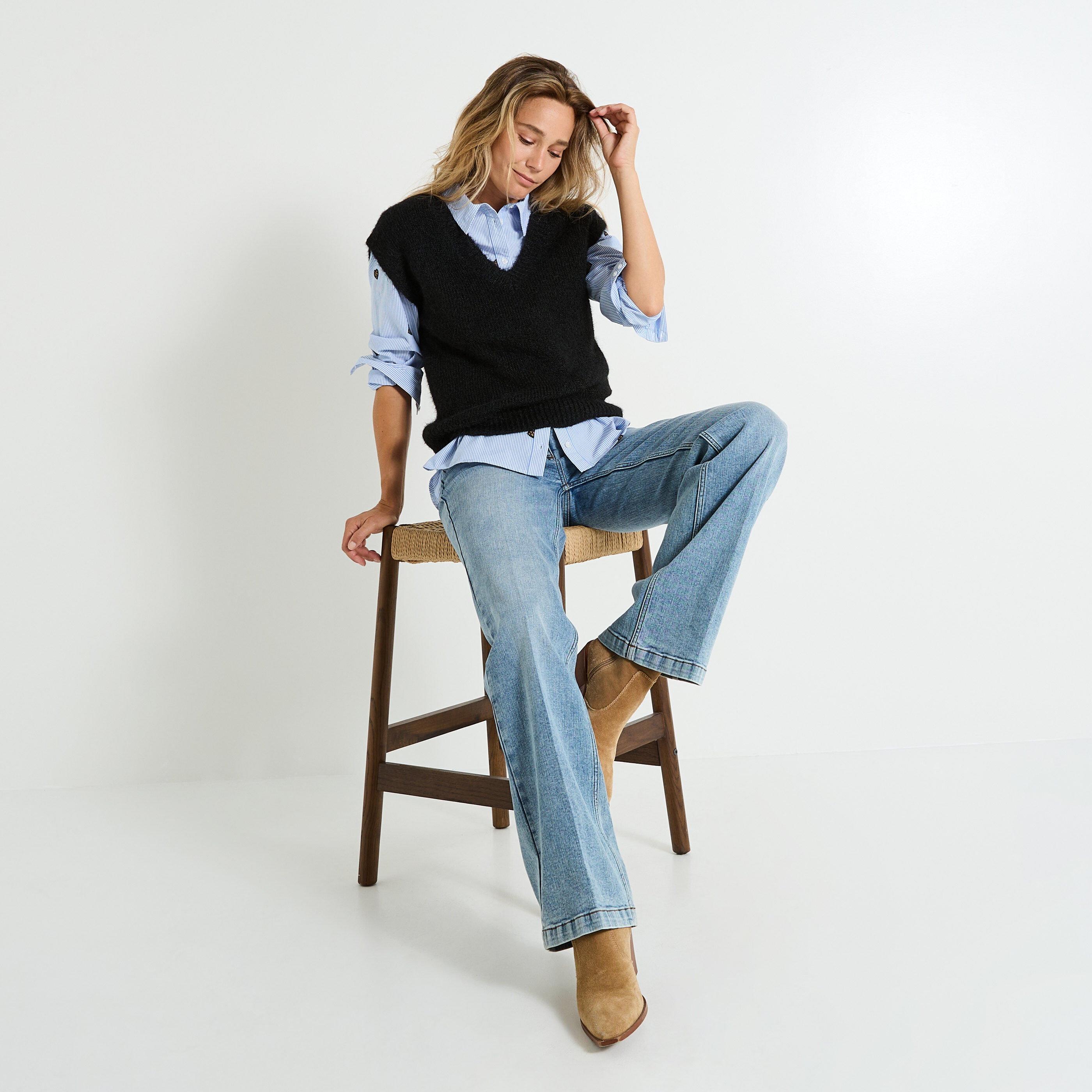 Pull sans manches col V femme