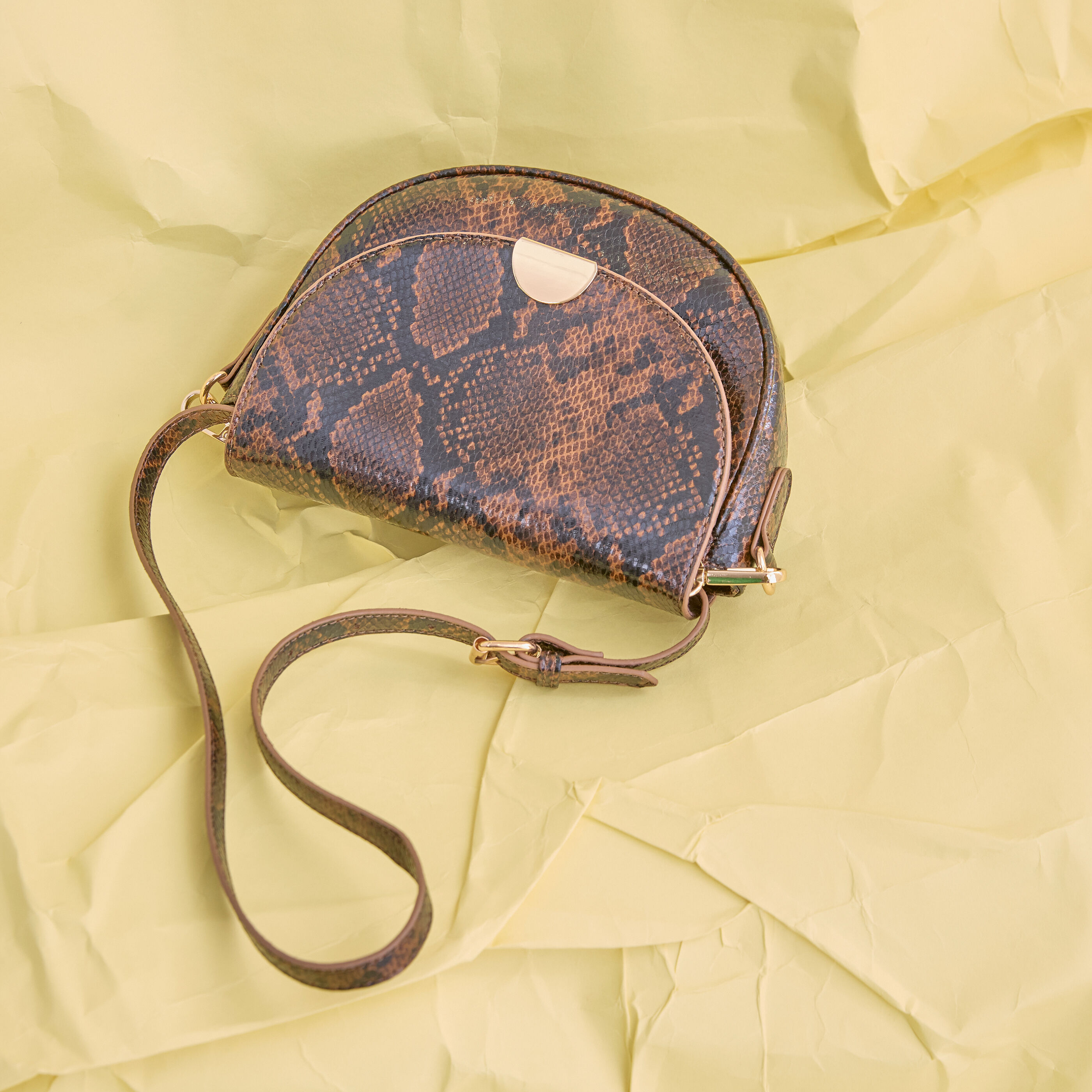 Sac &agrave; rabat motif serpent femme