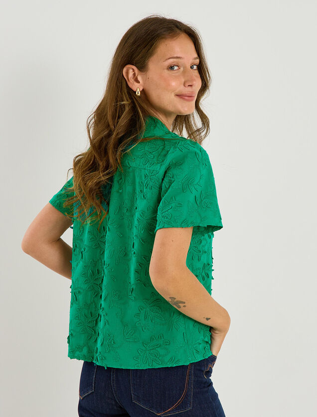 Blouse brod&eacute;e manches courtes femme