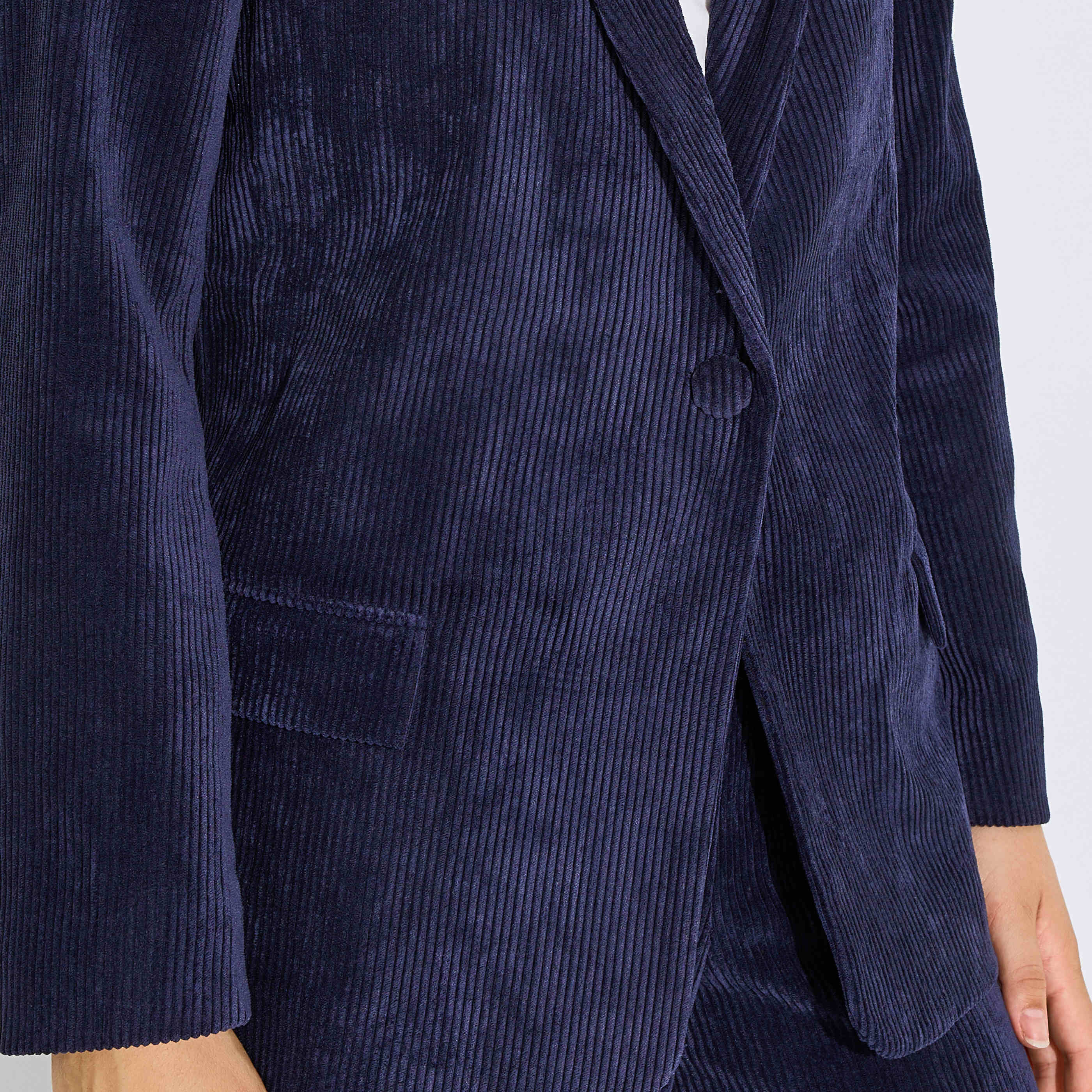 Veste blazer en velours c&ocirc;tel&eacute; femme