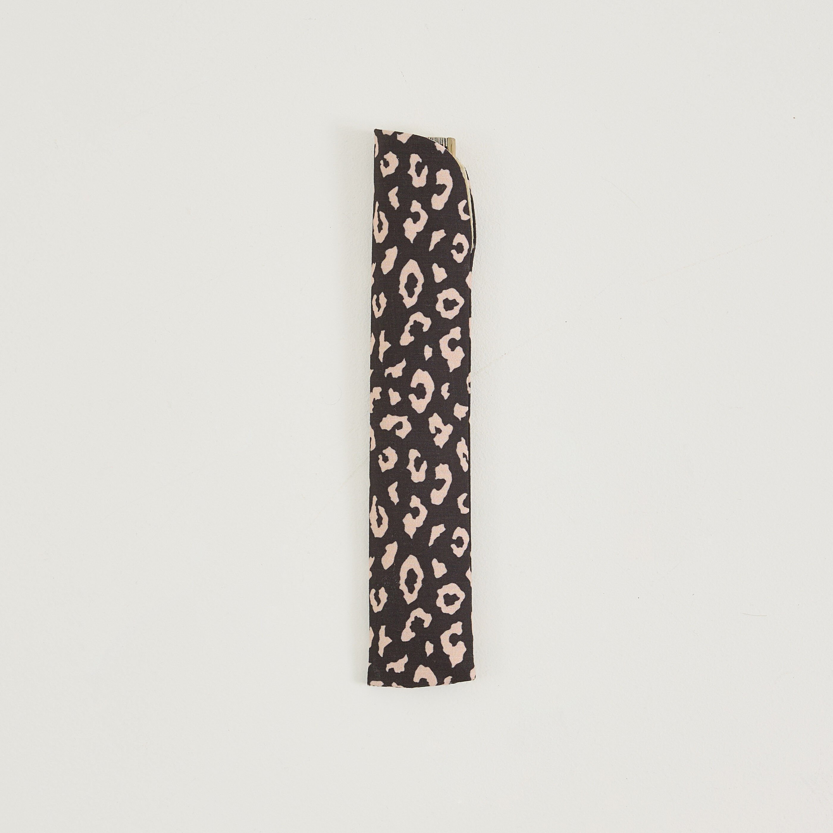 Eventail imprim&eacute; l&eacute;opard femme
