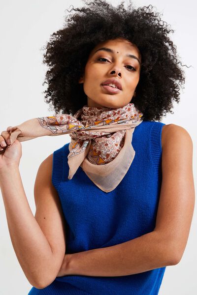 Etole motif feuilles femme