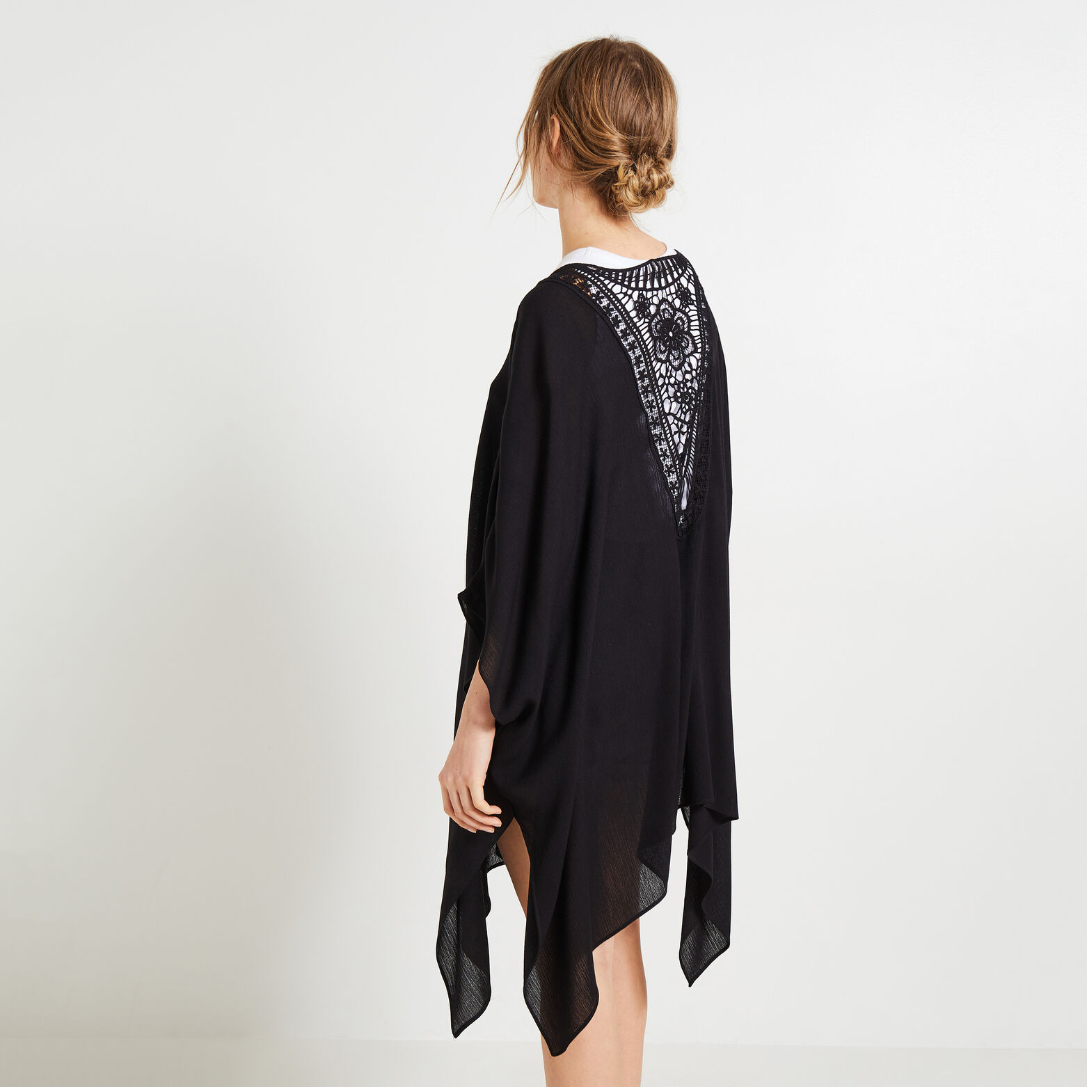 Paréo broderie femme
