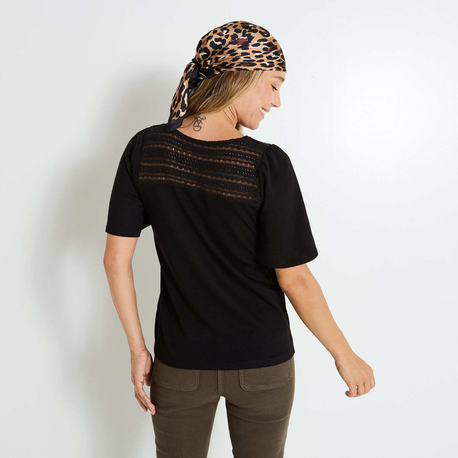 T-shirt manches volantées femme