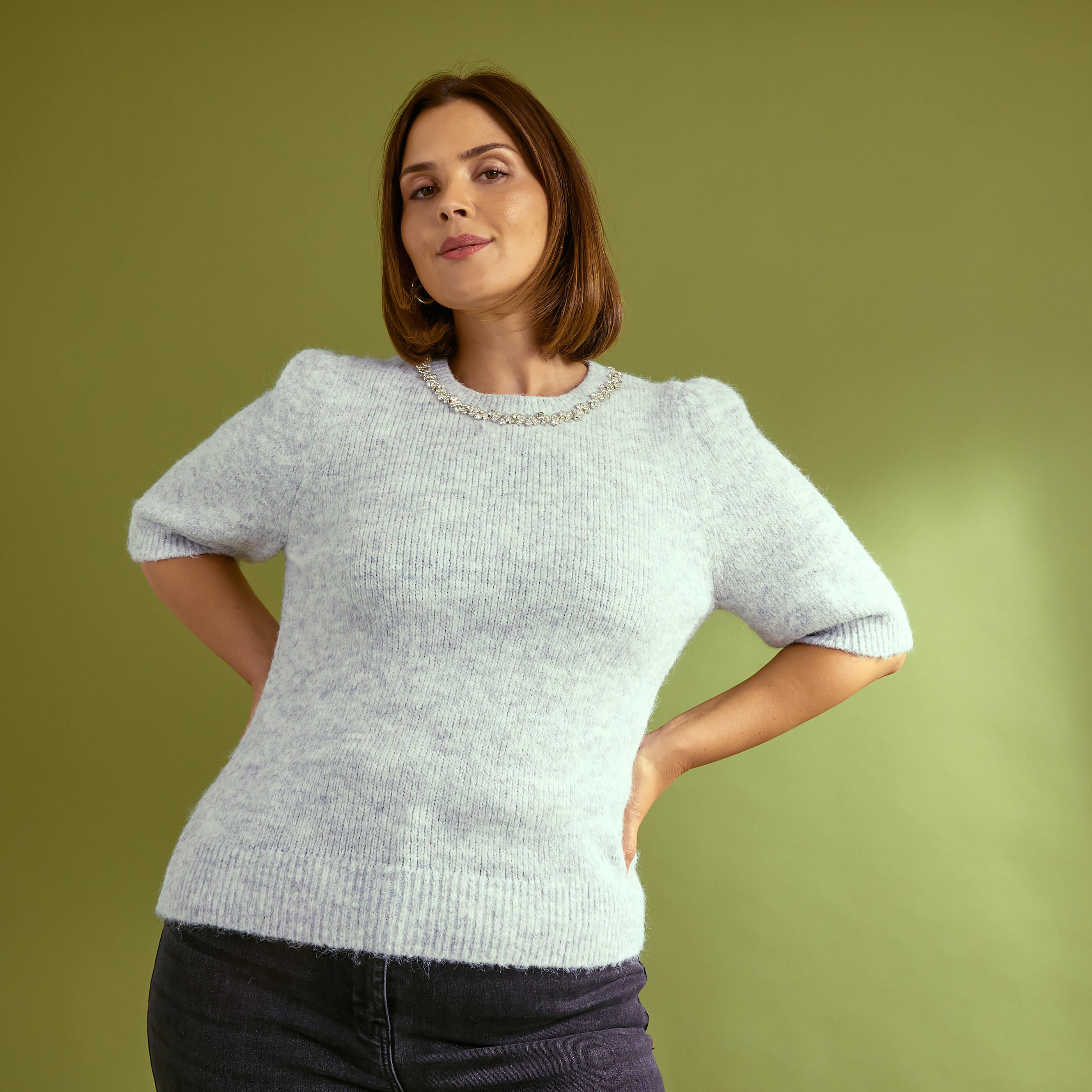 Pull manches courtes bijoux femme