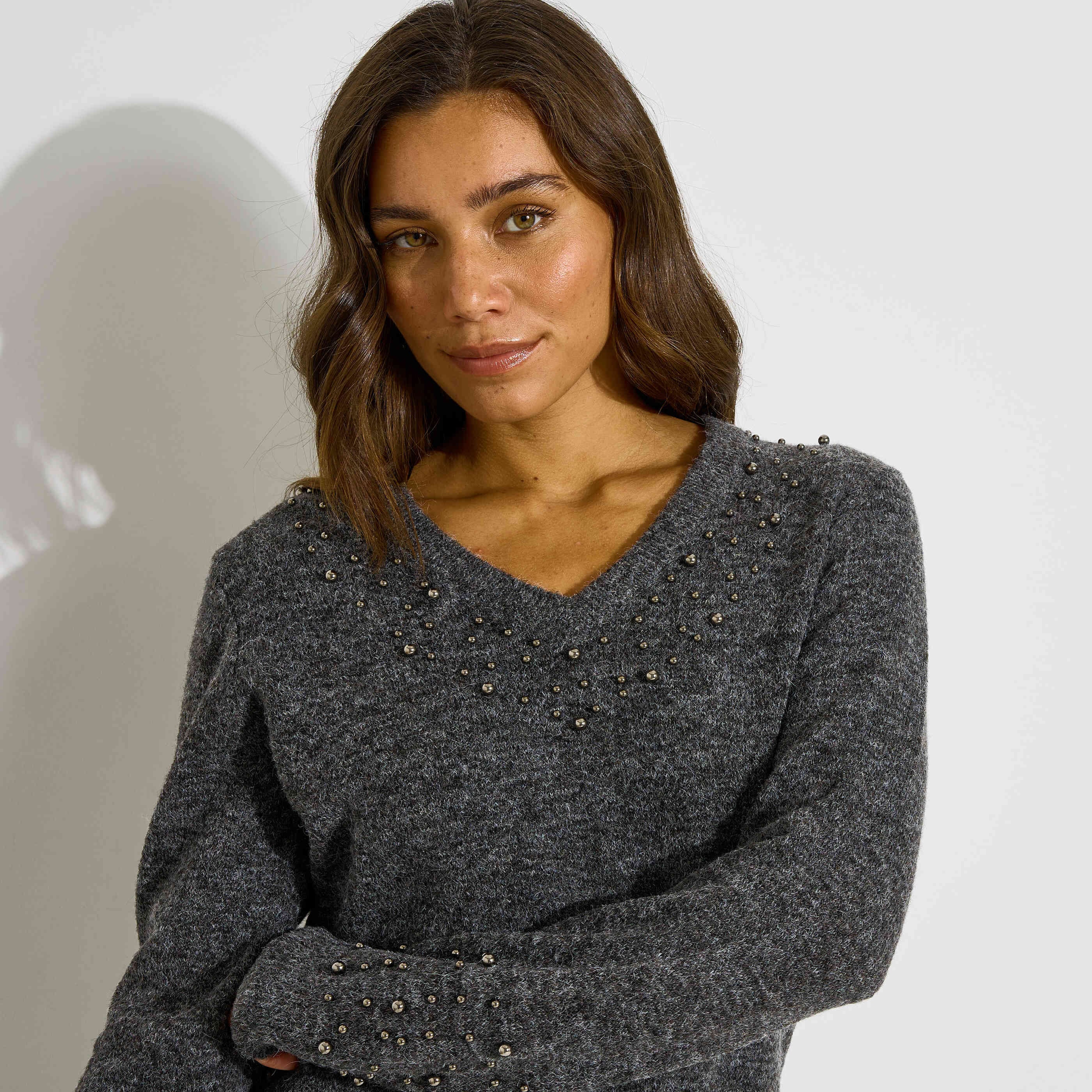 Pull col V perles femme