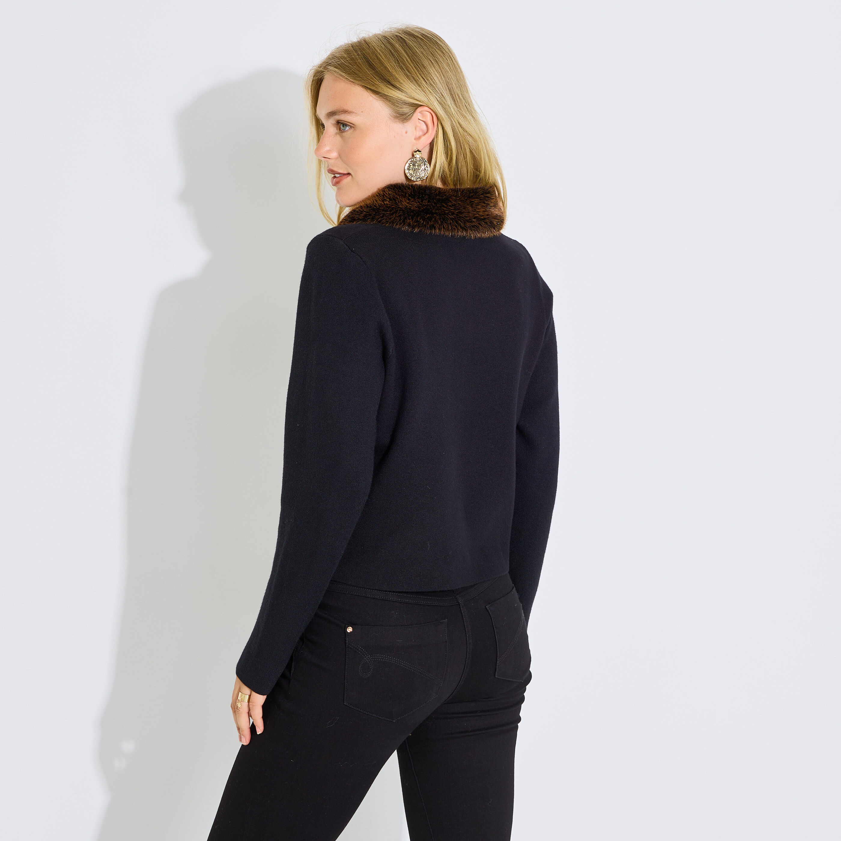 Gilet court avec col amovible femme