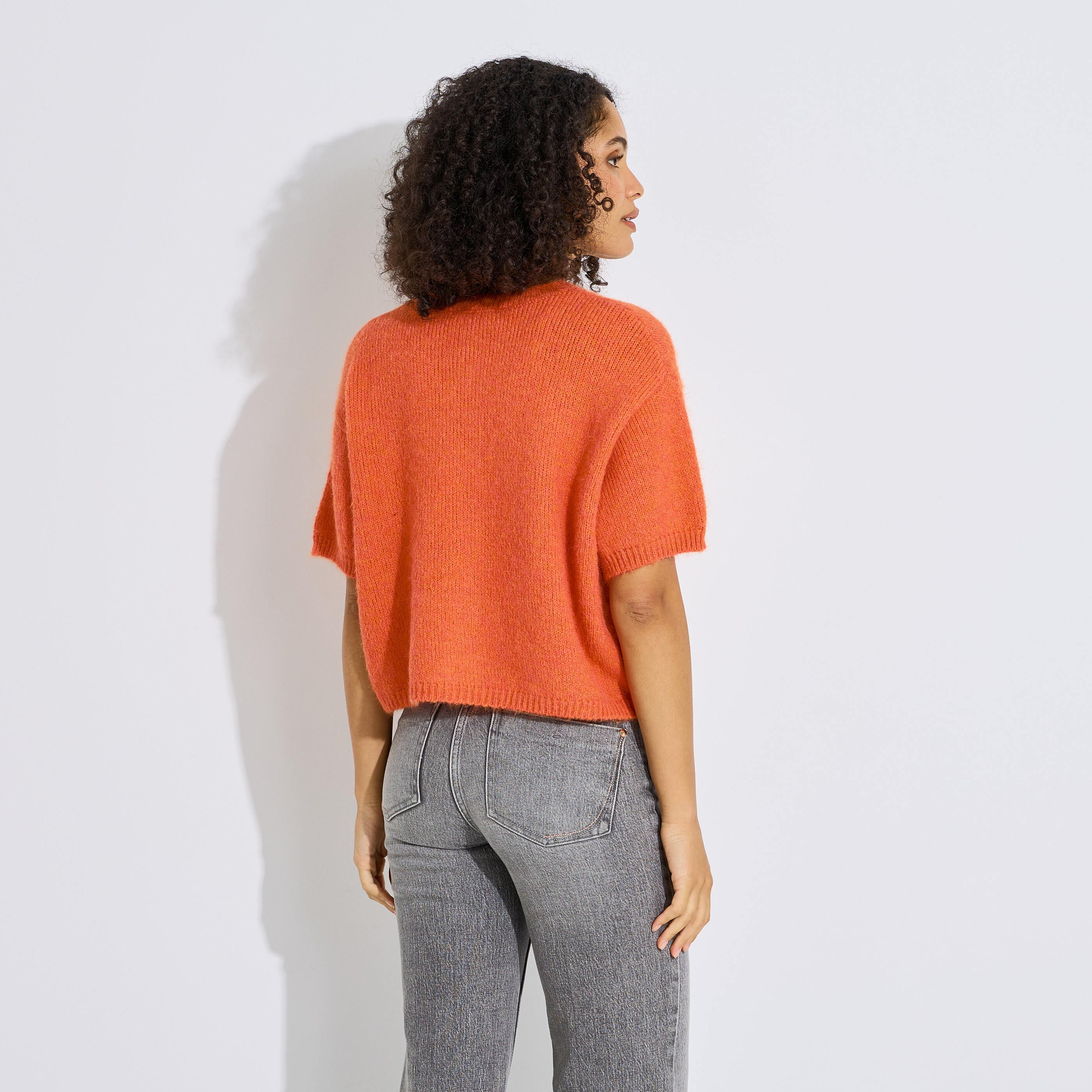 Gilet boutonn&eacute; manches courtes femme