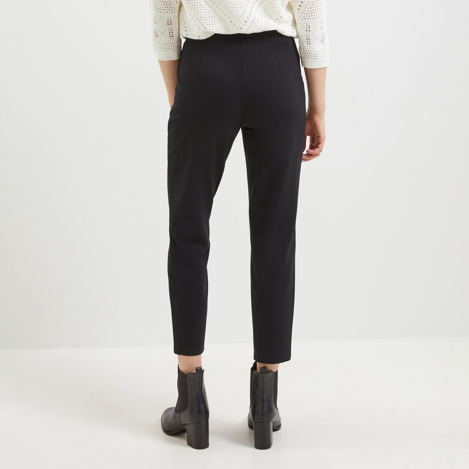 Pantalon cigarette raccourci
