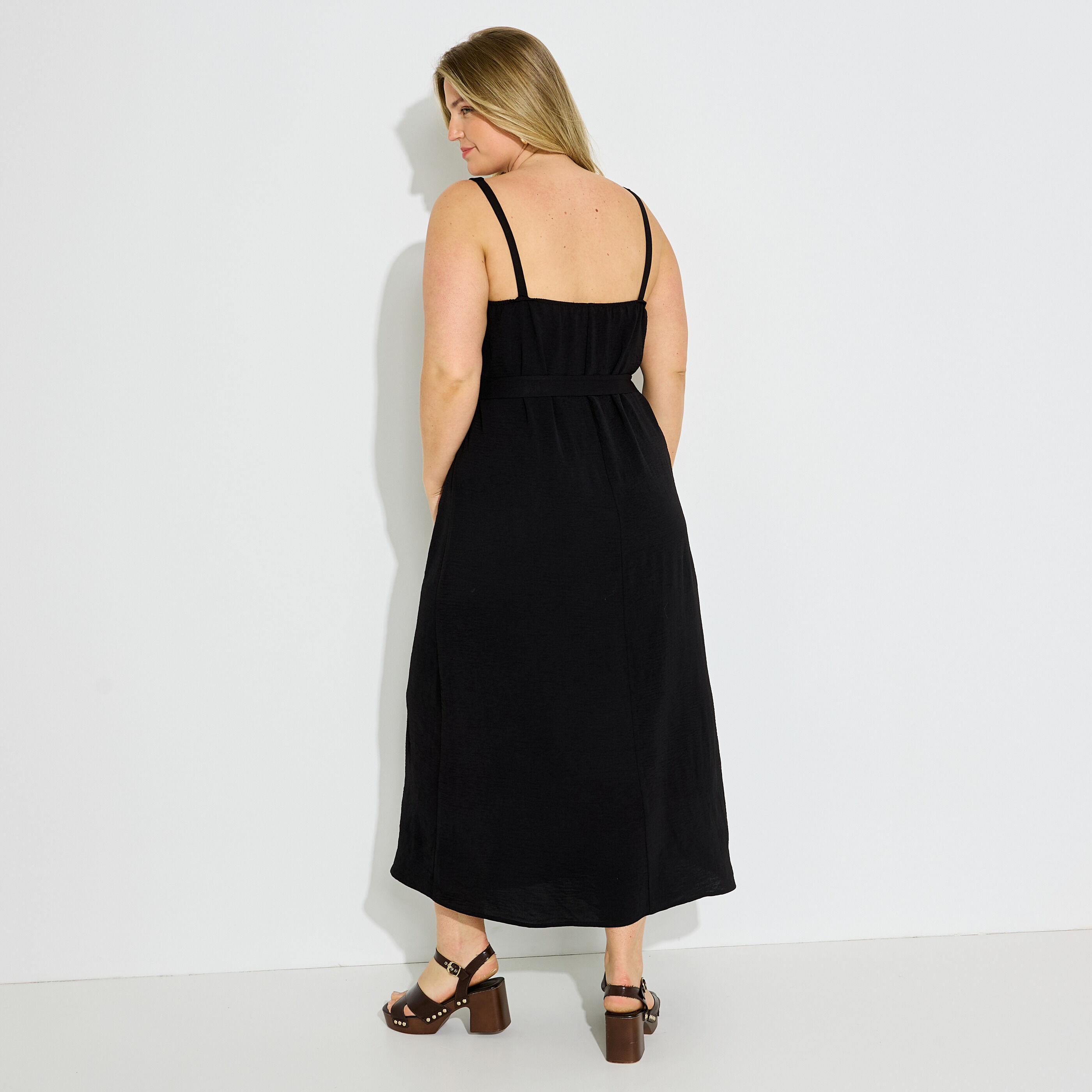 Robe longue unie infroissable