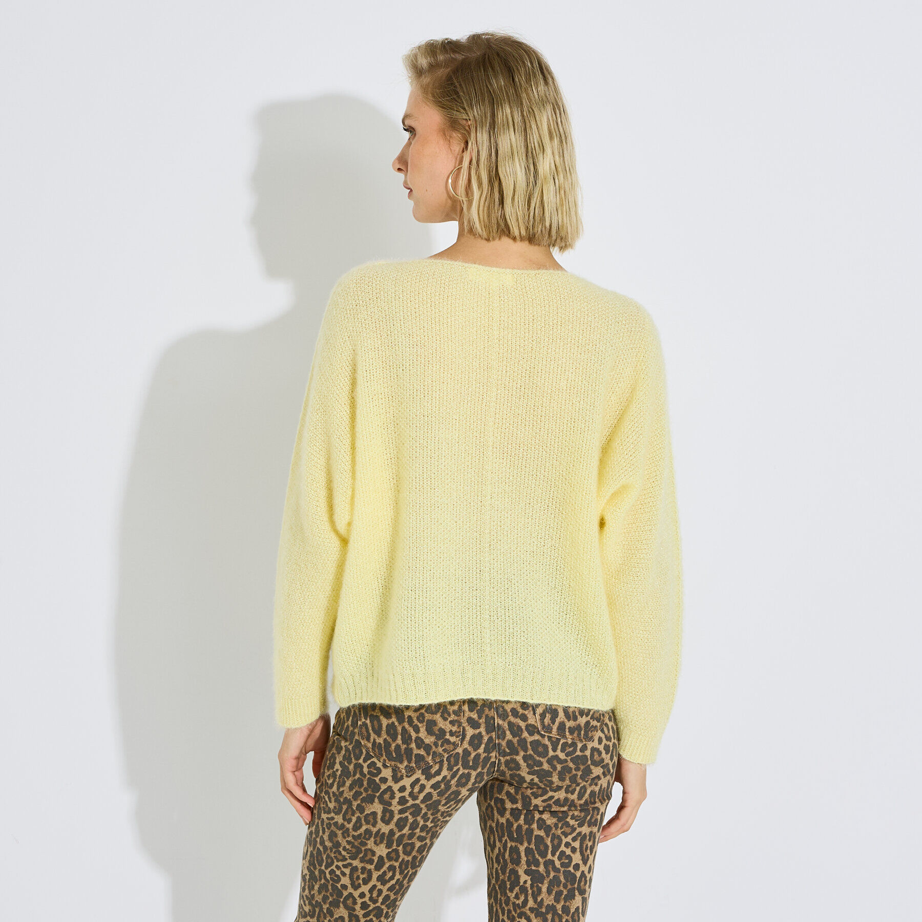Pull Col V en maille femme