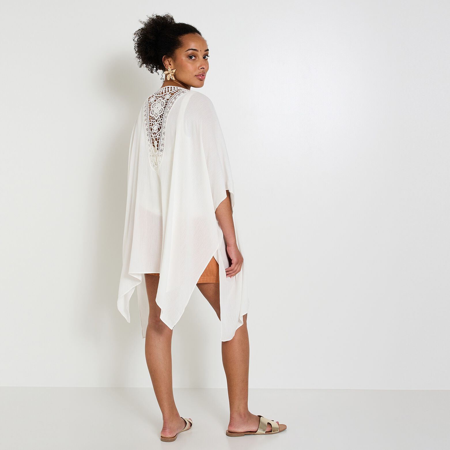 Paréo broderie femme