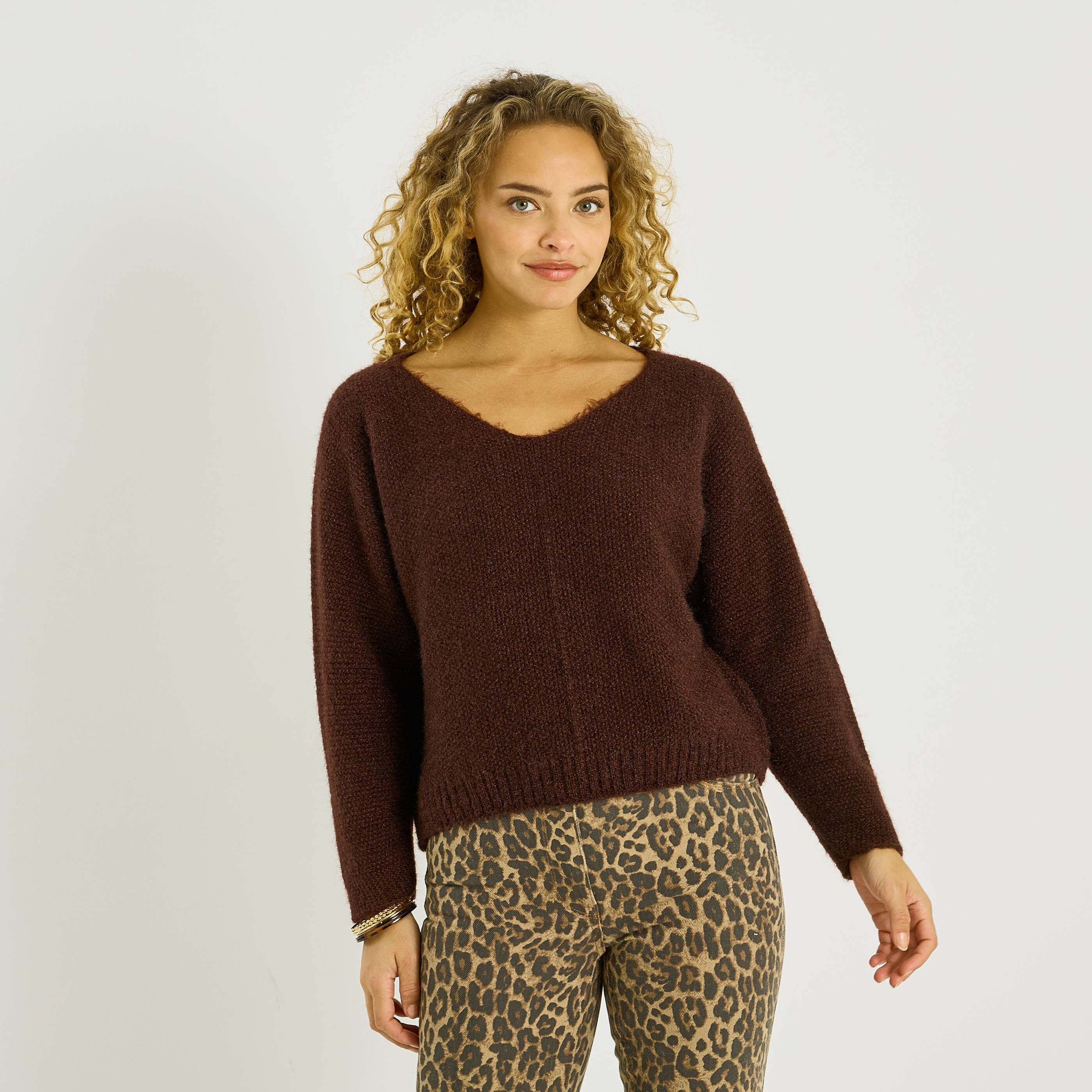 Pull fluffy col V femme