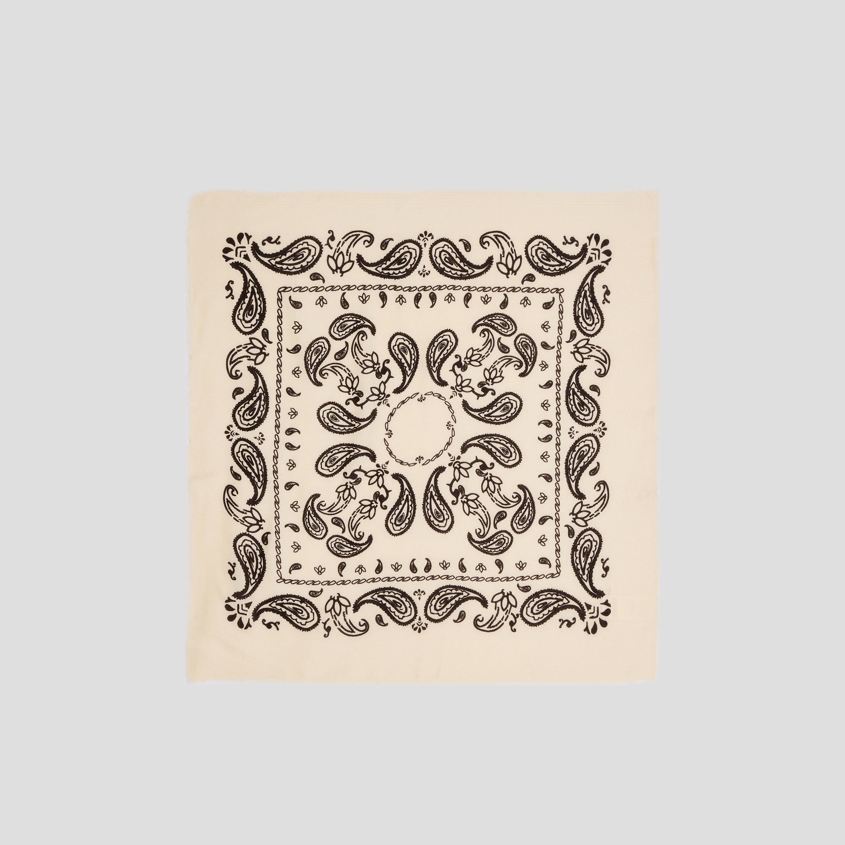 &Eacute;charpe carr&eacute;e motif cachemire femme