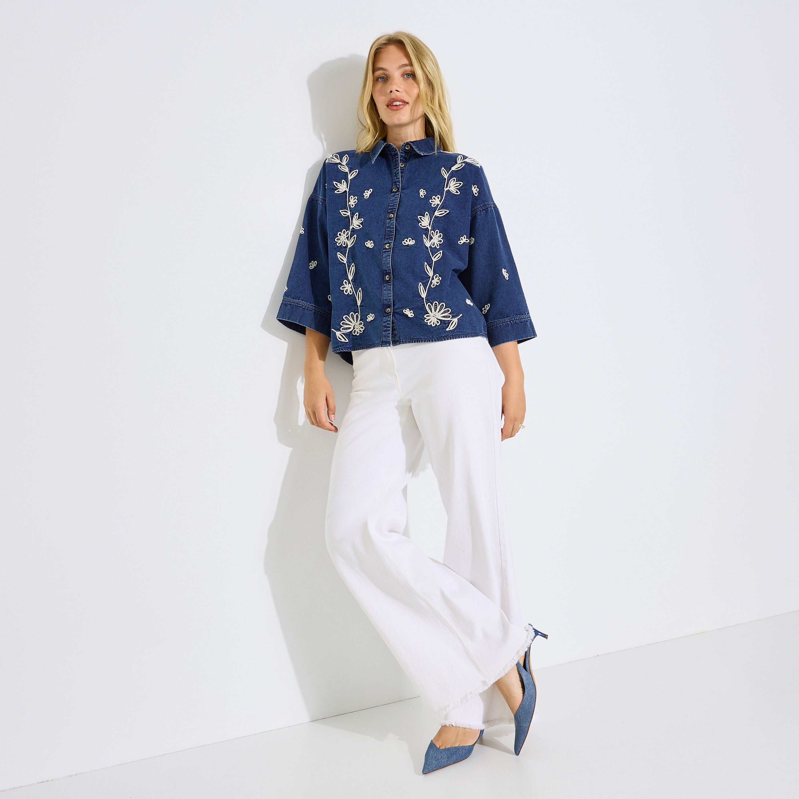 Chemisier brod&eacute; en jean femme