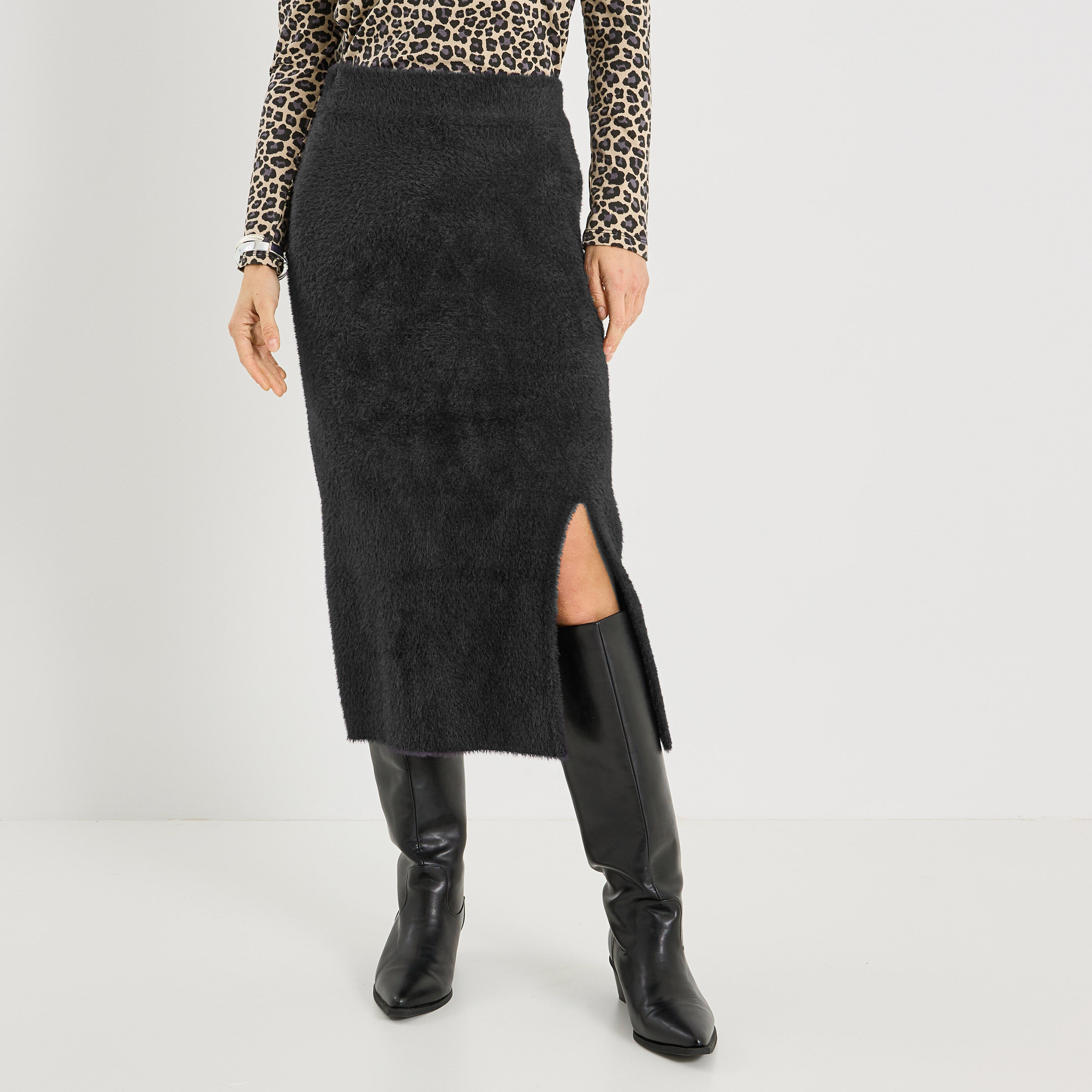 Jupe tube fluffy avec fente