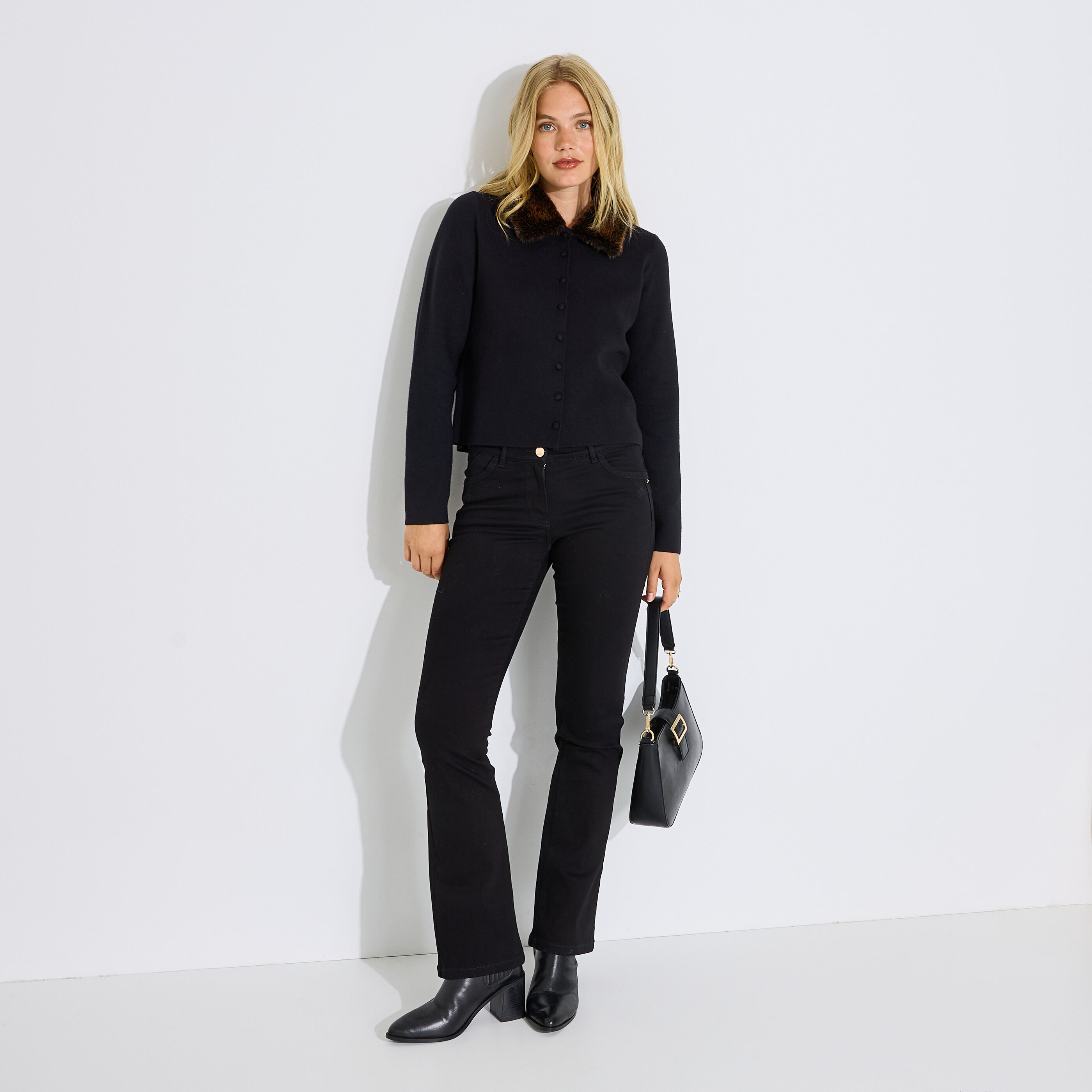 Gilet court avec col amovible femme