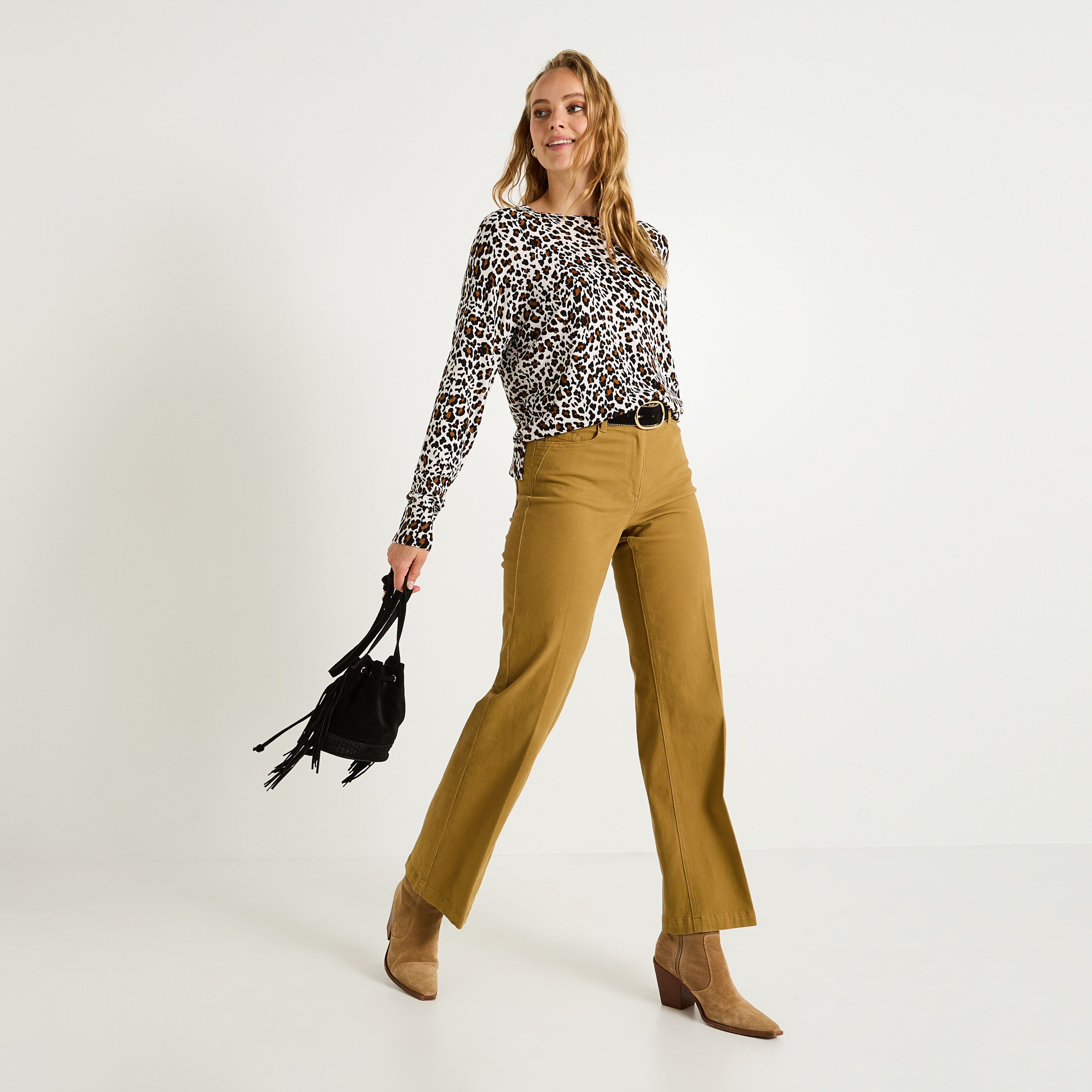 Pull imprim&eacute; l&eacute;opard &agrave; col rond femme