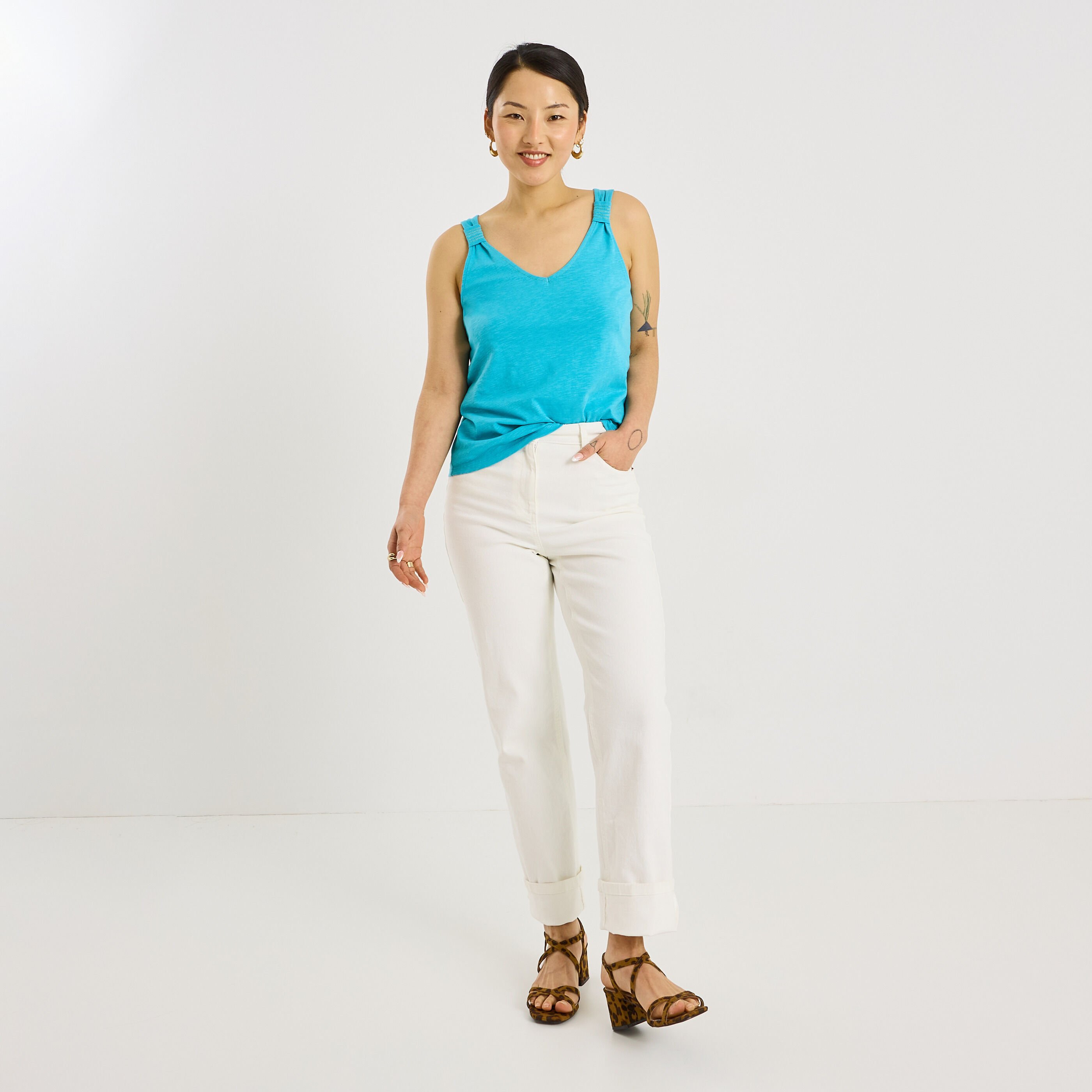 D&eacute;bardeur col V uni femme