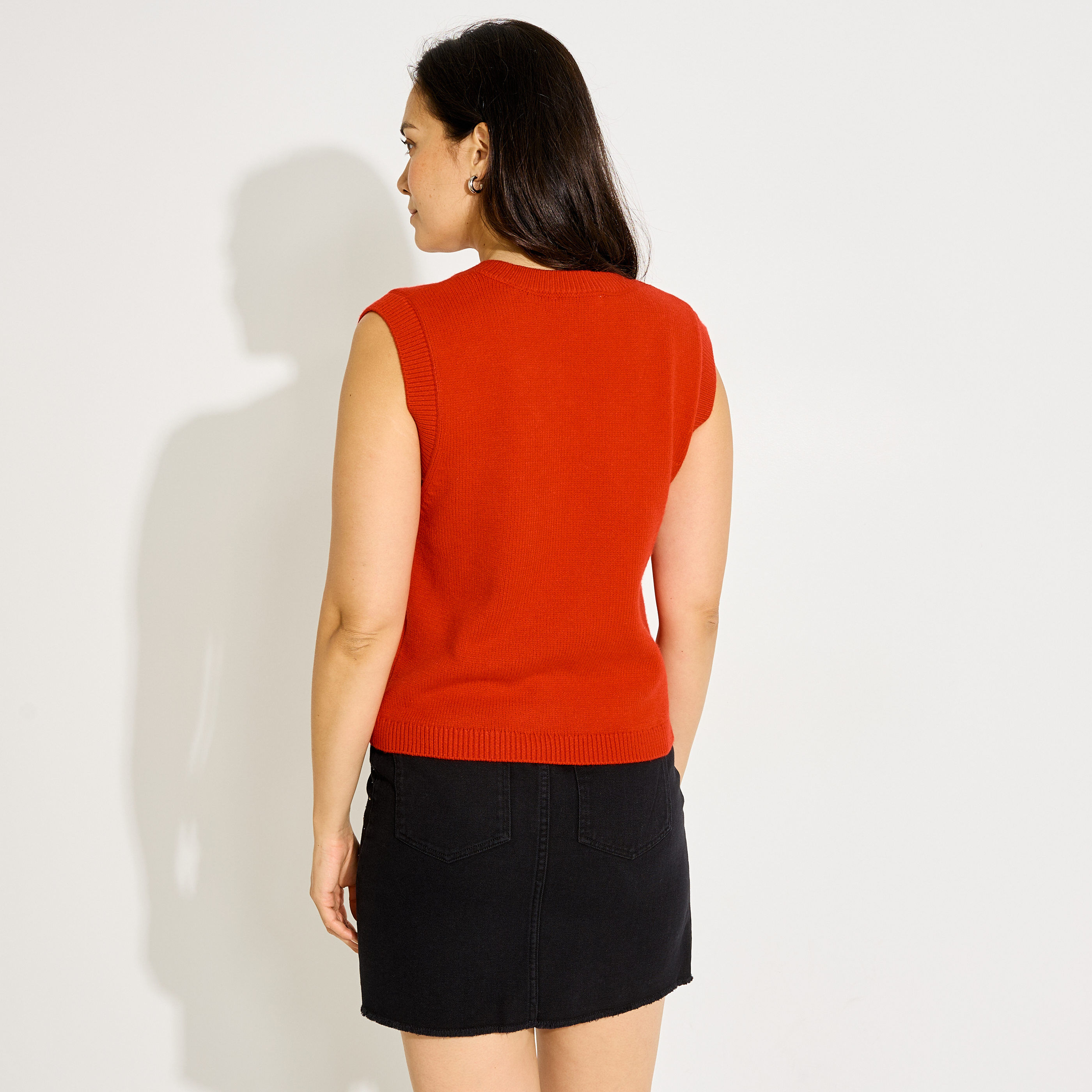 Pull sans manches col V femme