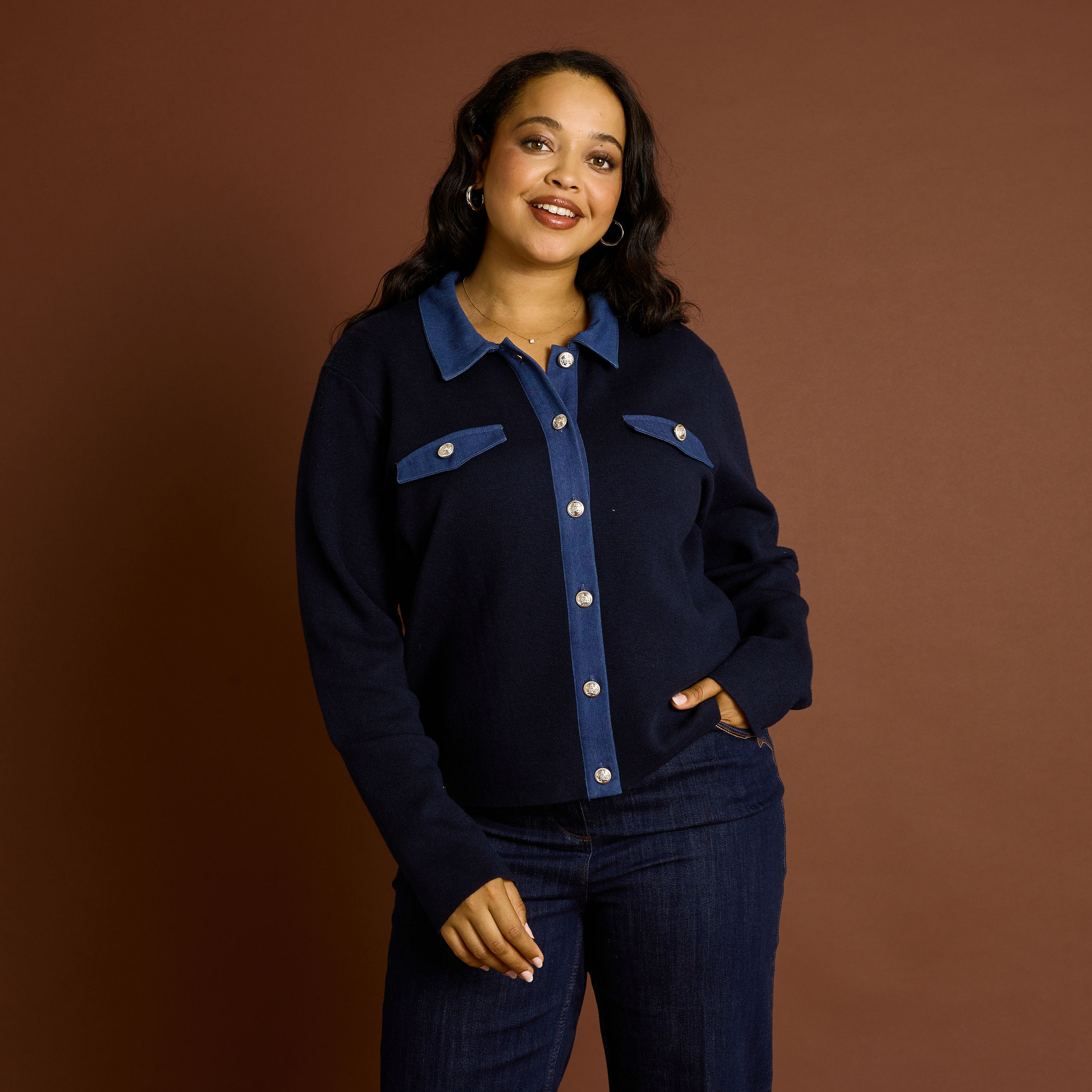 Gilet d&eacute;tail denim col chemise femme