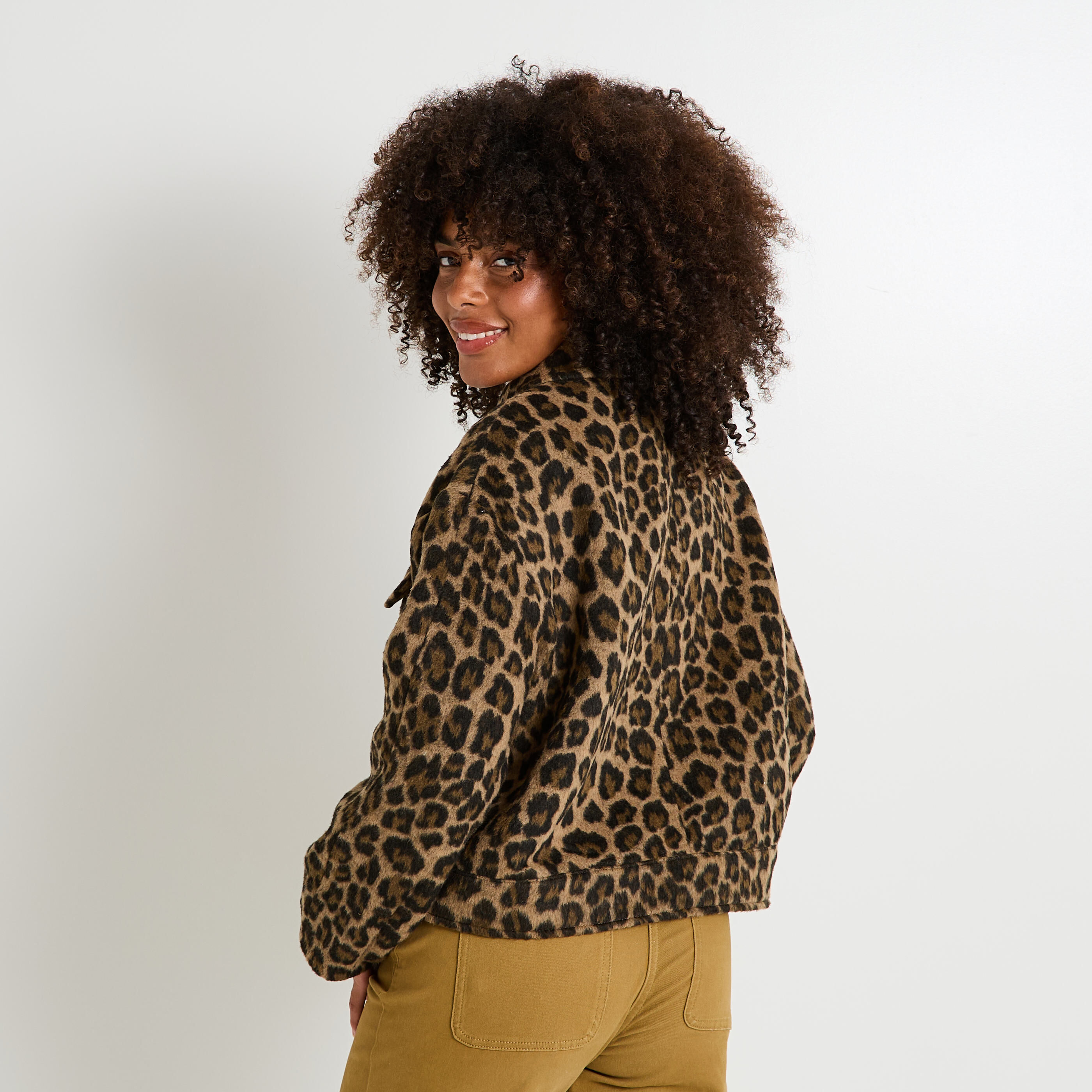 Manteau court imprim&eacute; l&eacute;opard femme