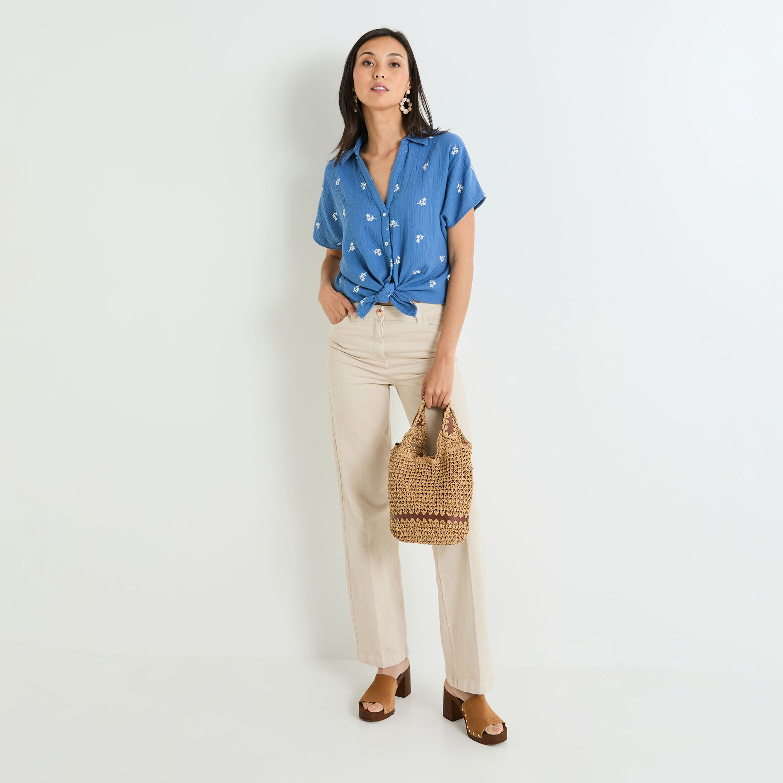 Chemise brodée femme
