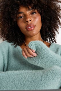 Pull fluffy à col V femme