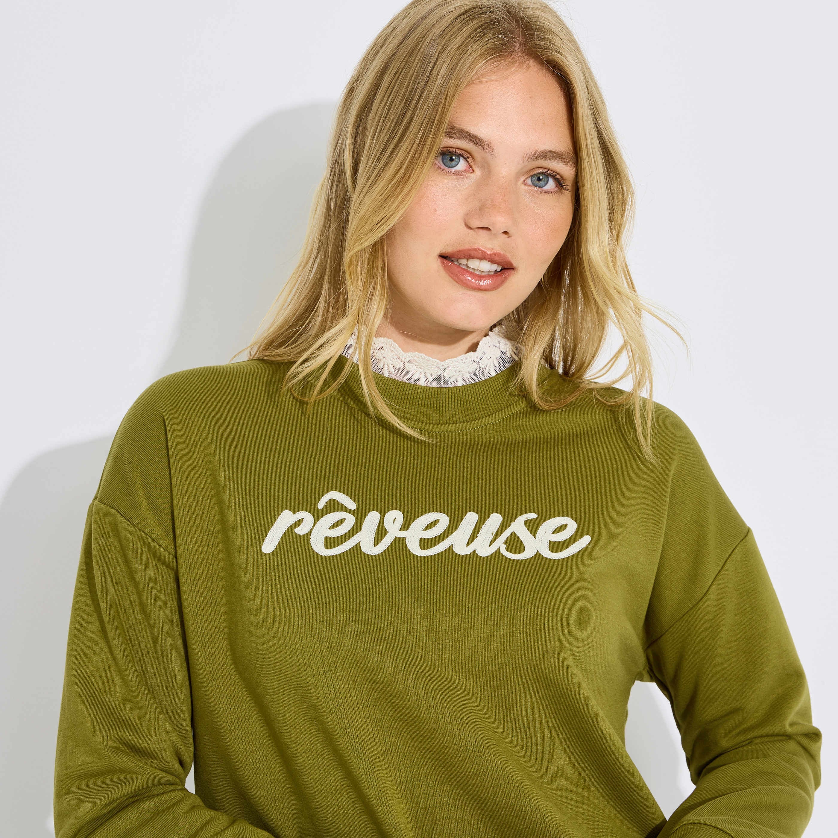 Sweat col victorien femme