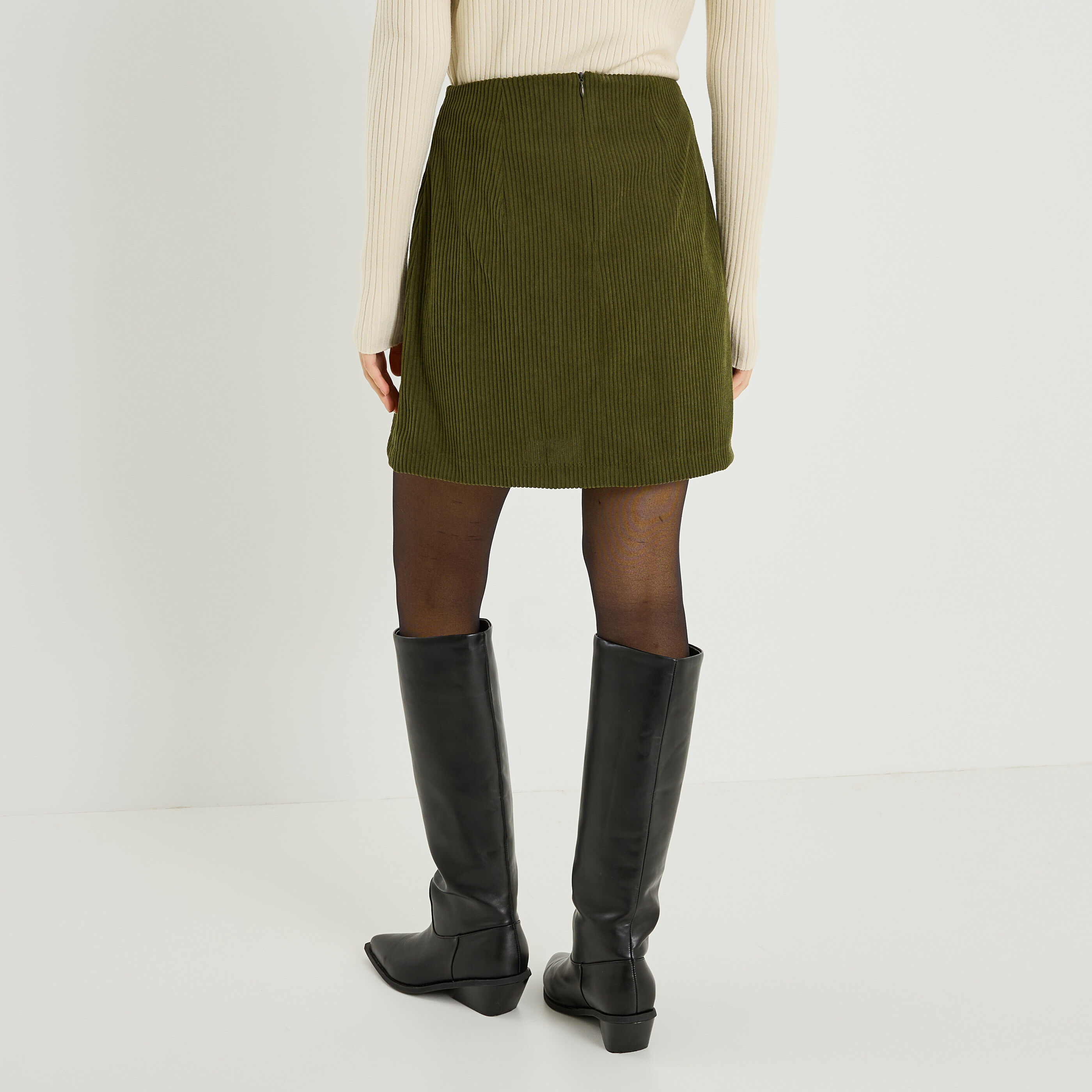 Jupe trap&egrave;ze en velours