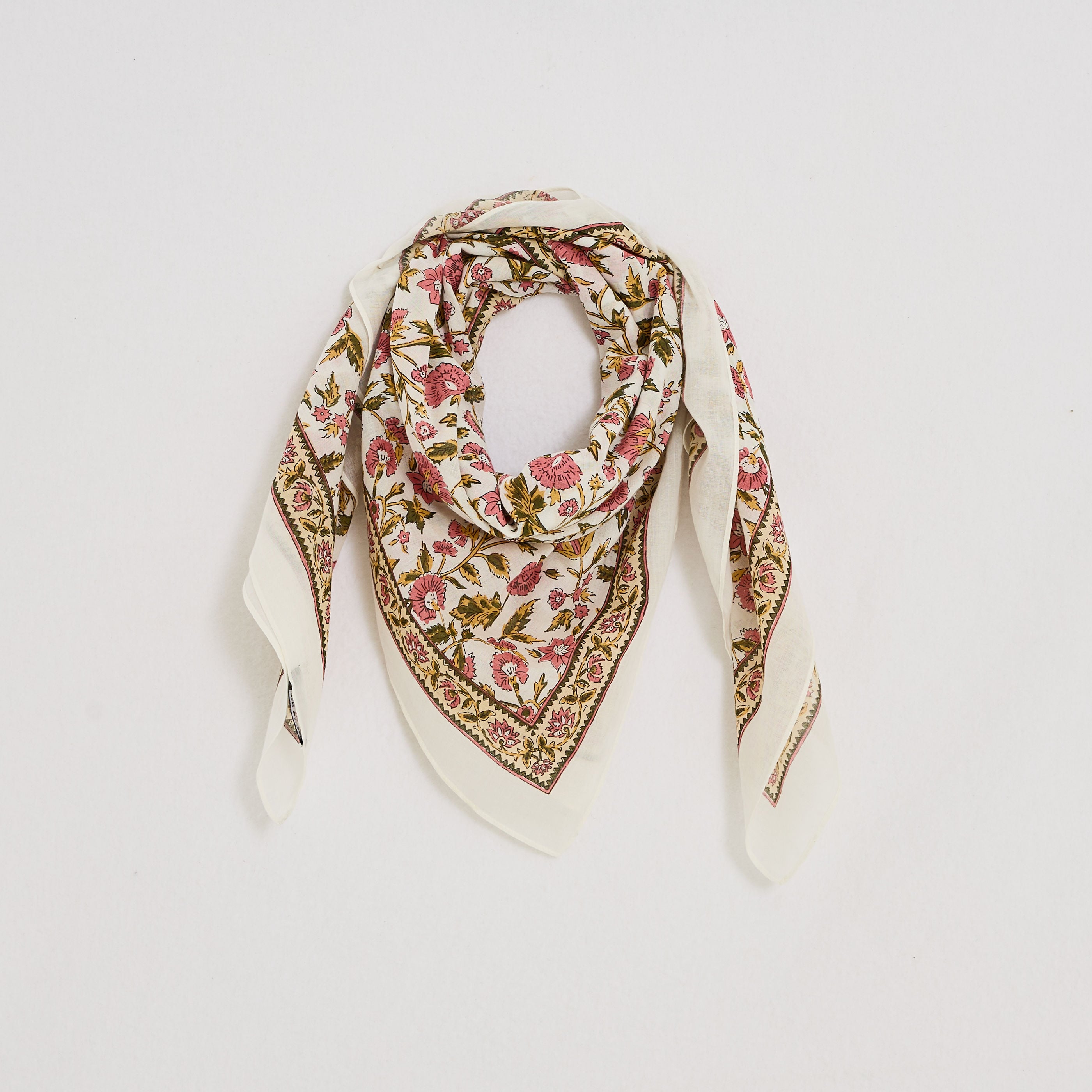 Foulard carr&eacute; imprim&eacute; floral femme