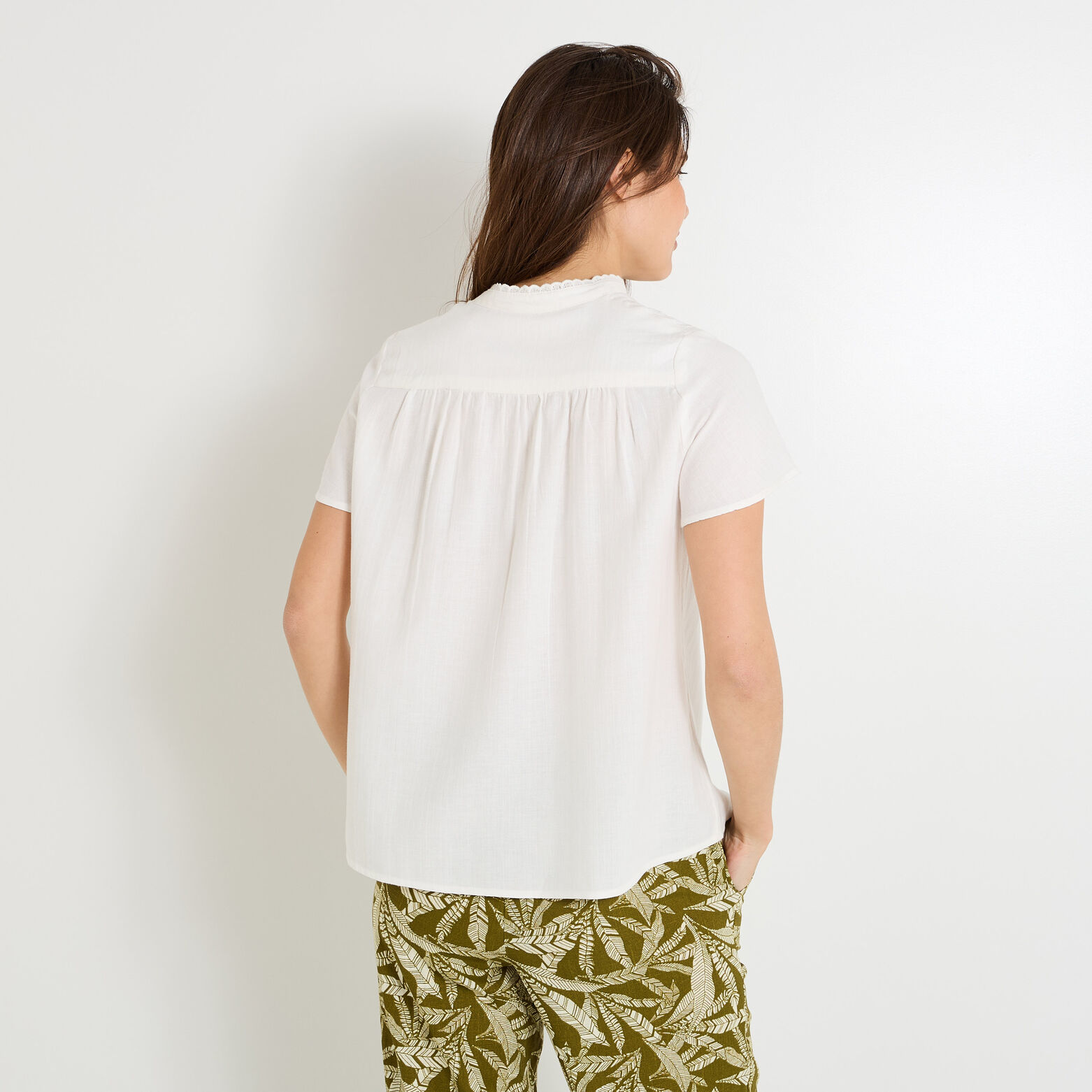 Blouse brodée femme