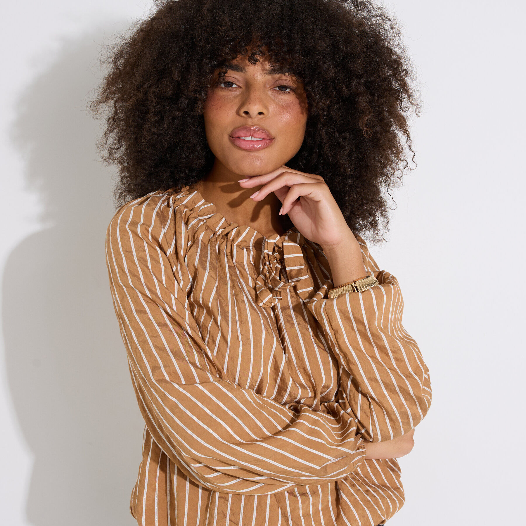 Blouse &agrave; rayures et col nou&eacute; femme