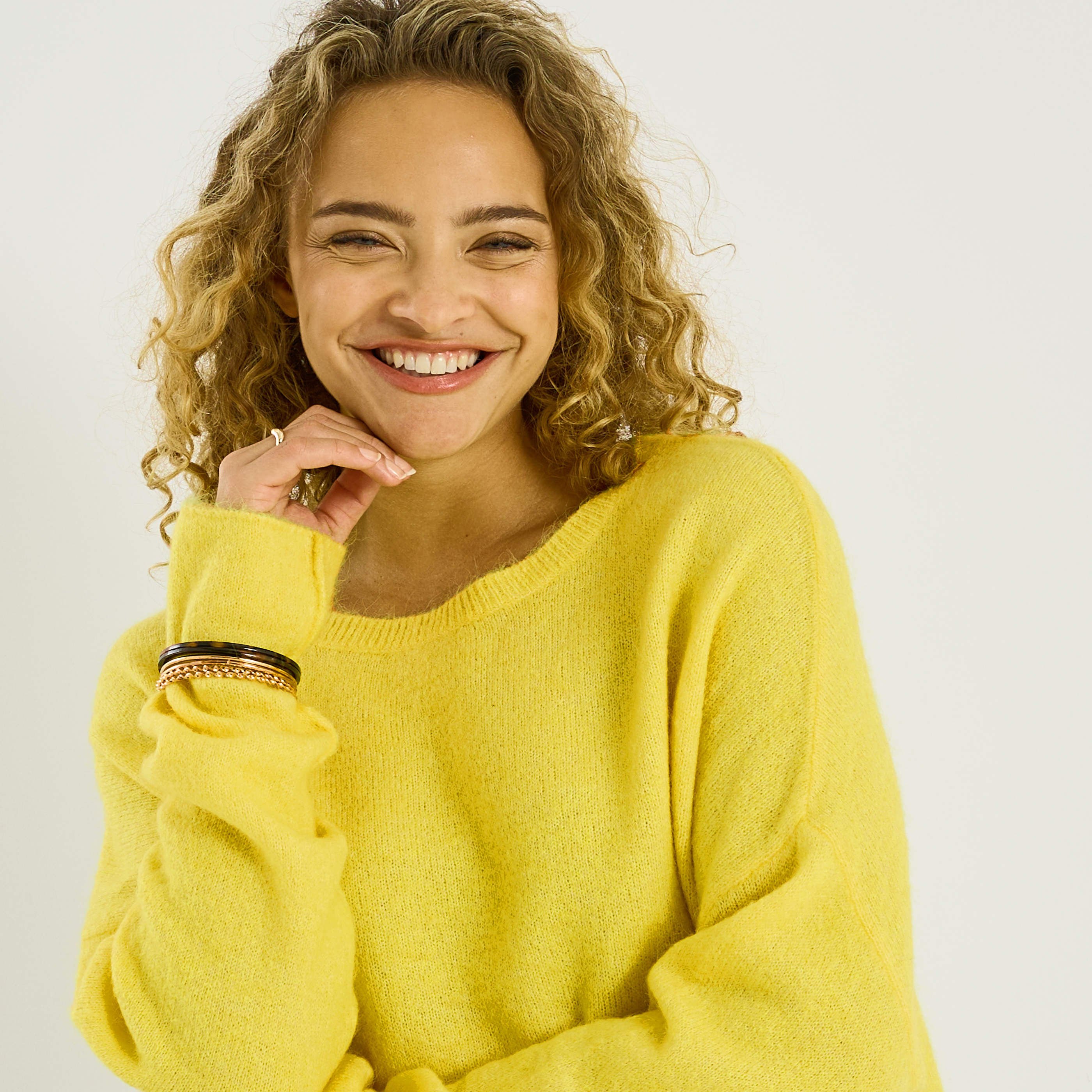 Pull fin &agrave; col rond femme