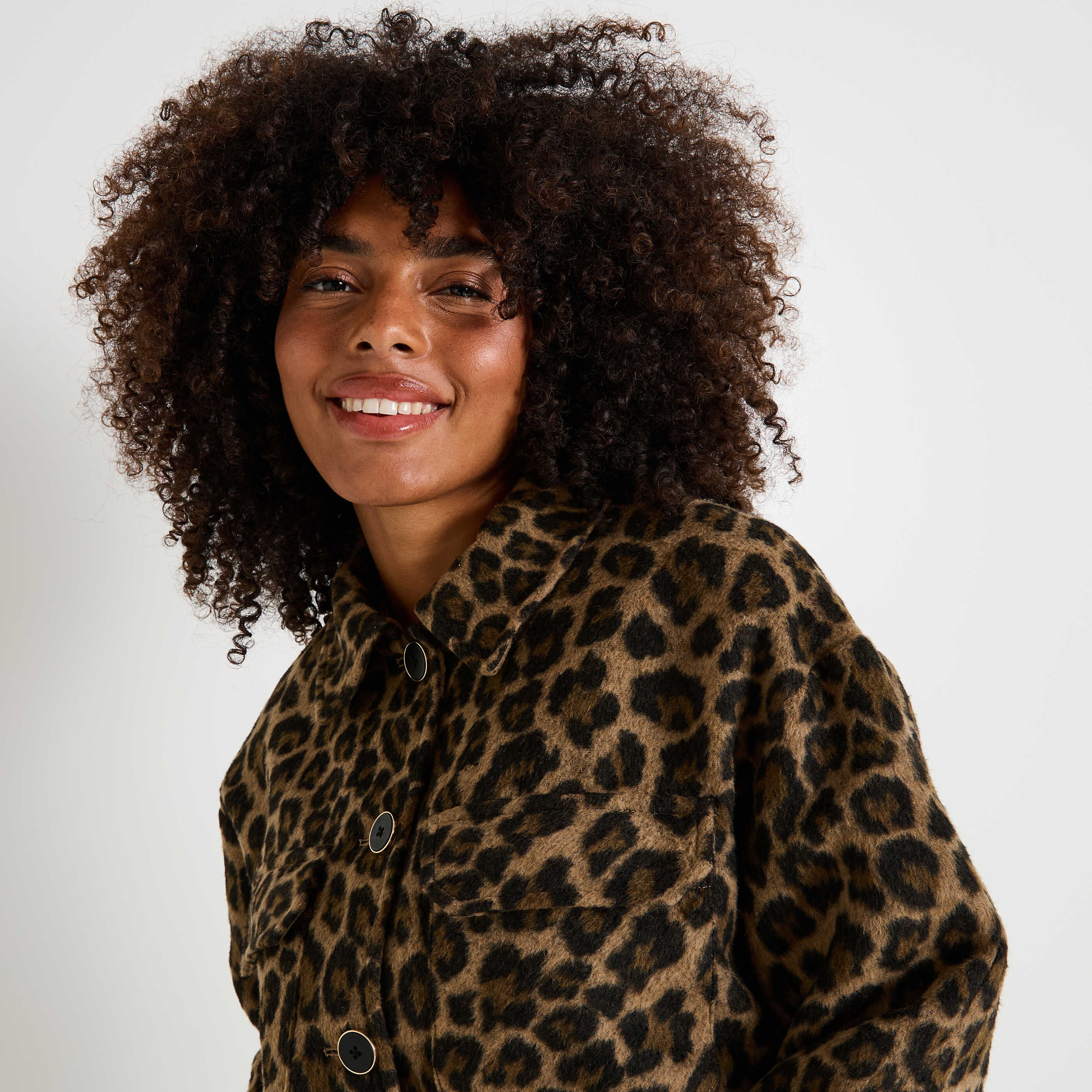 Manteau court imprim&eacute; l&eacute;opard femme