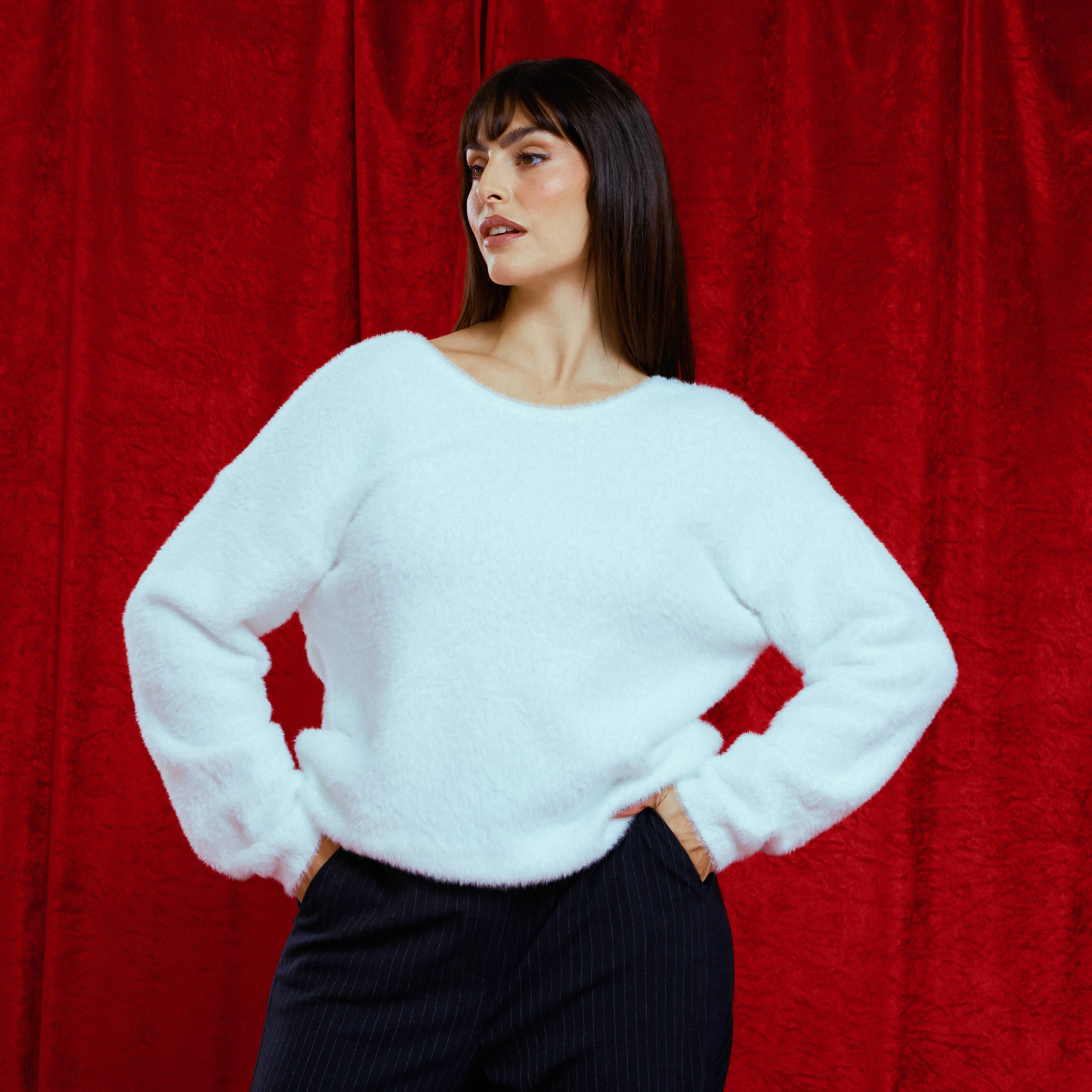 Pull fluffy &agrave; col rond femme