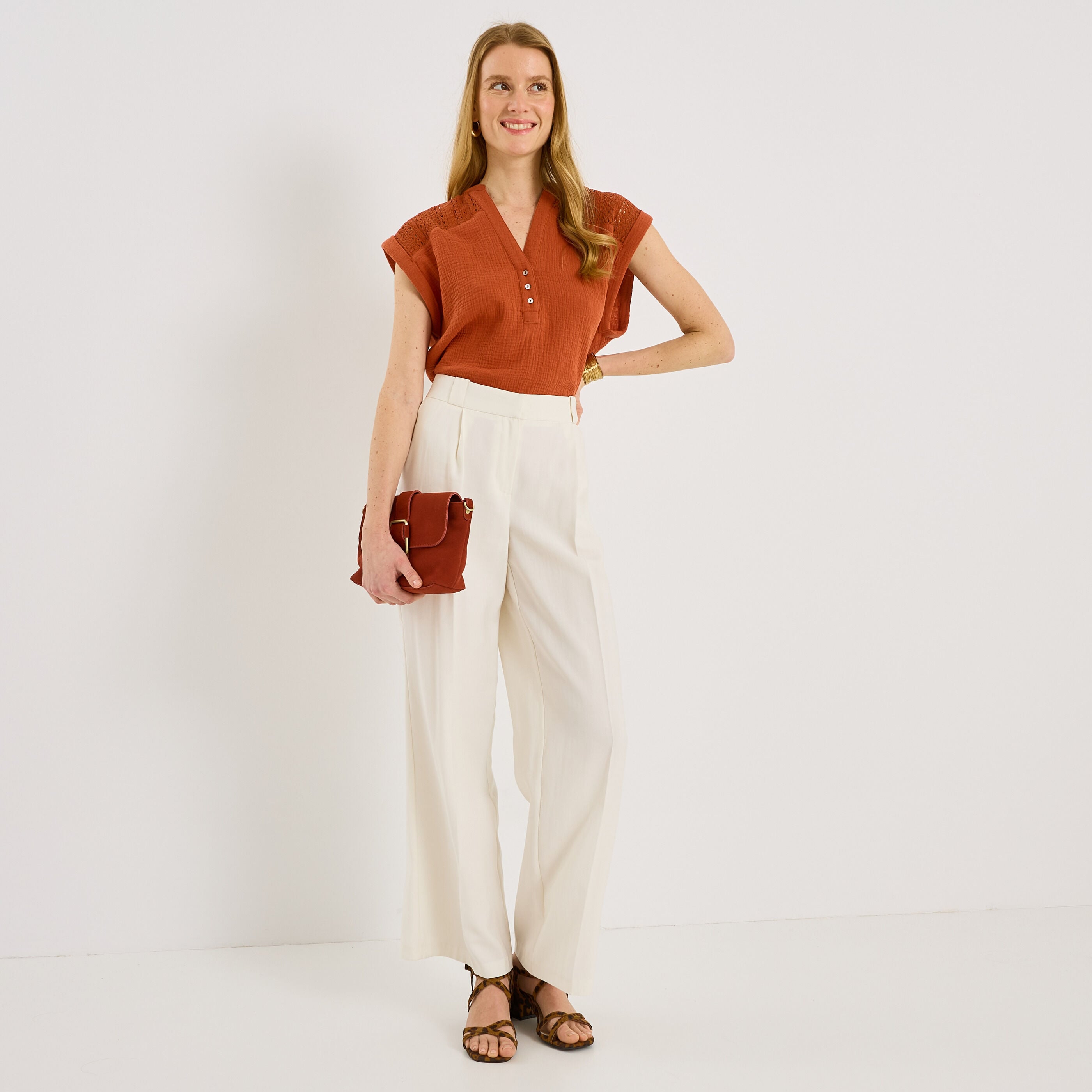 Blouse en gaze de coton &agrave; col V femme