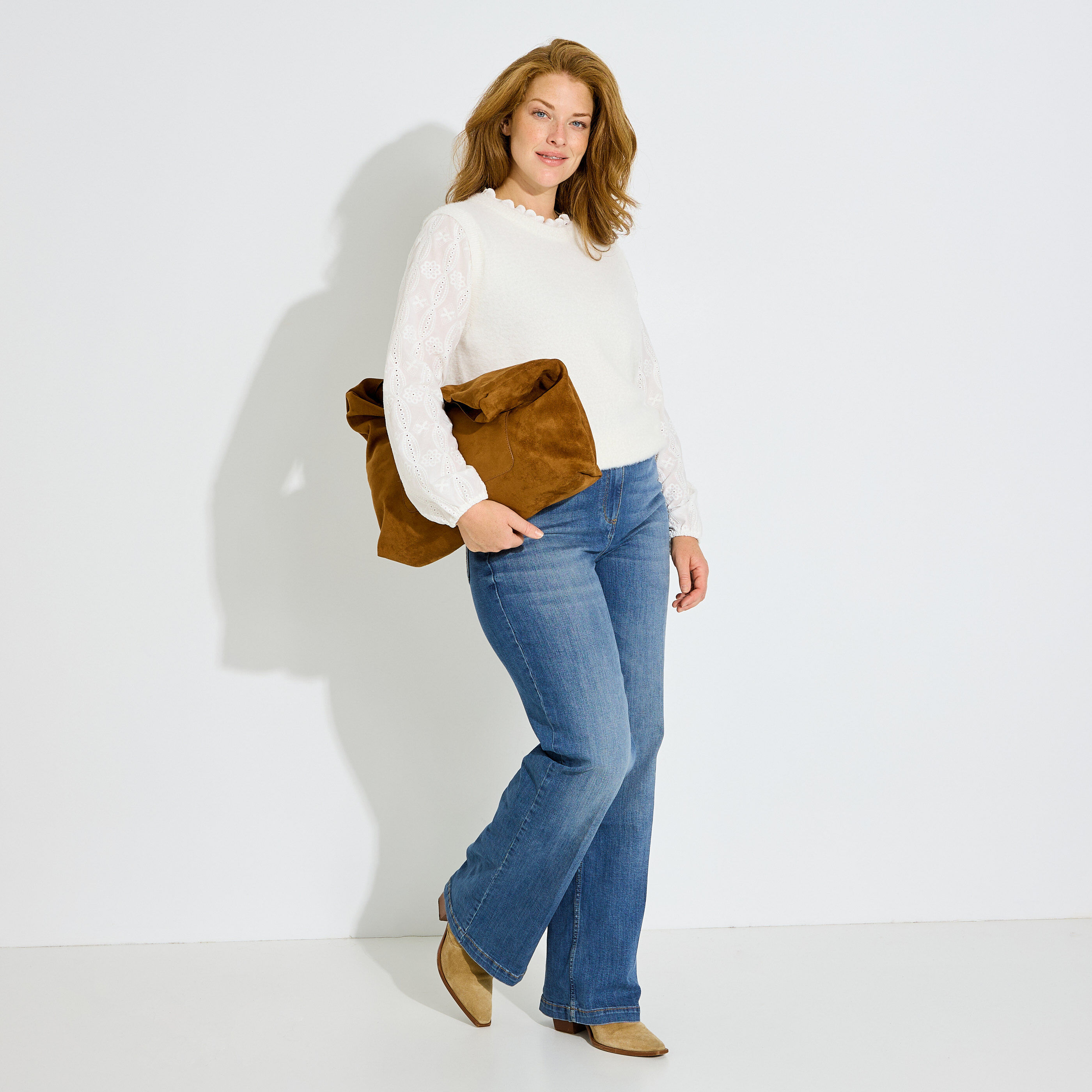 Pull col montant manches ajour&eacute;es femme